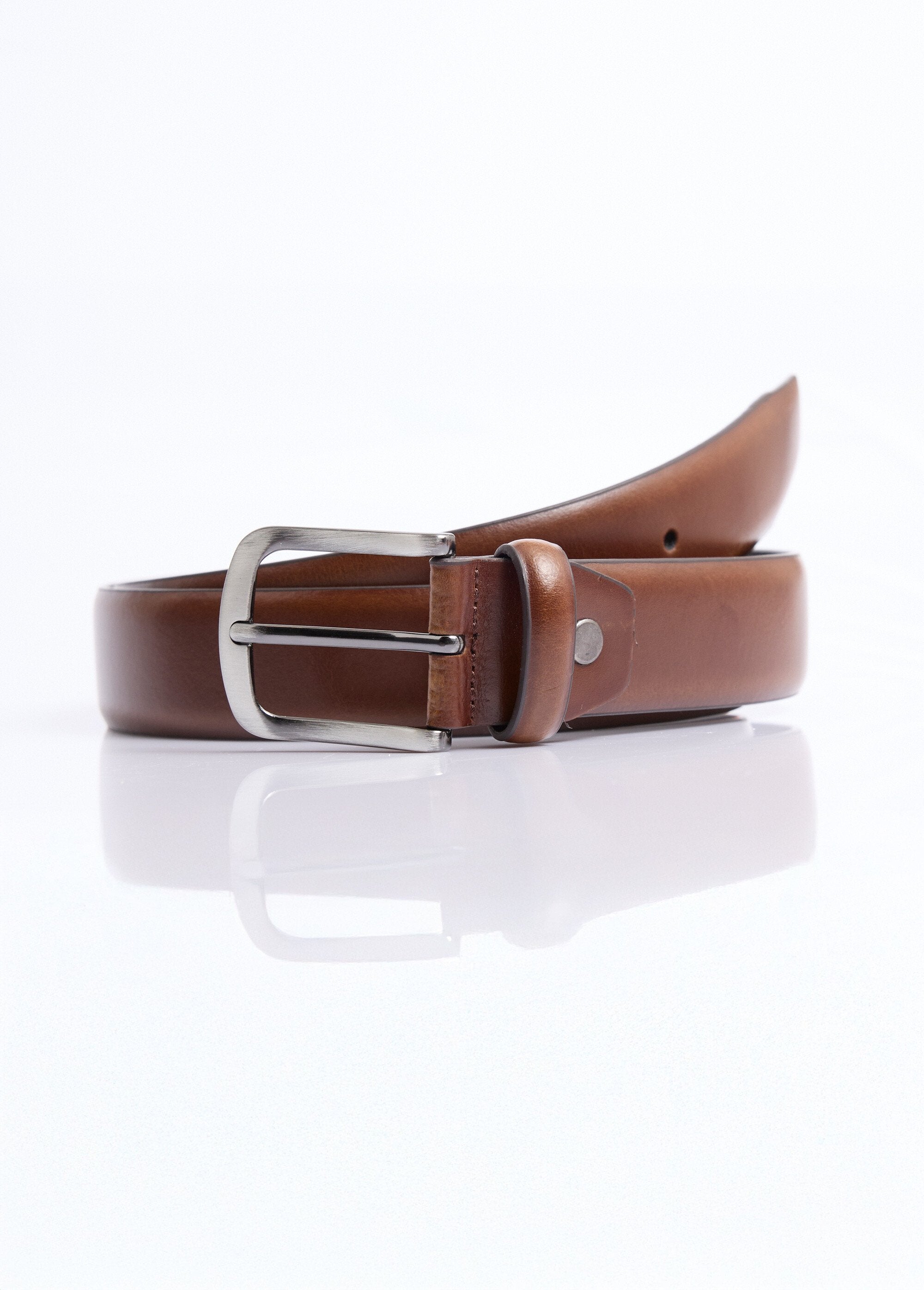 Leather_belt_with_raw_edges_and_metal_buckle_Brown_DE1_slim