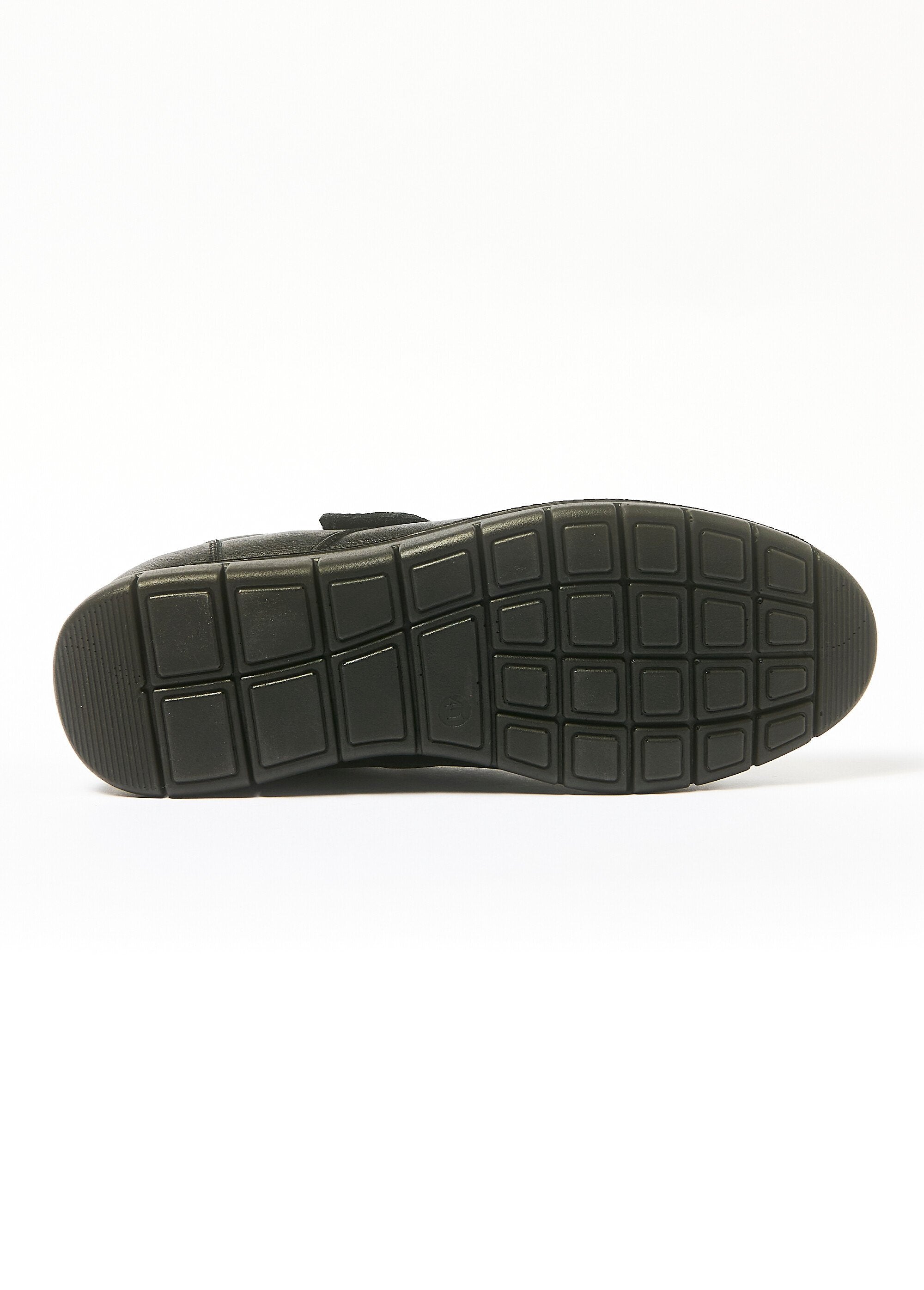 Non-slip_derby_shoes_with_Velcro_Black_UN1_slim