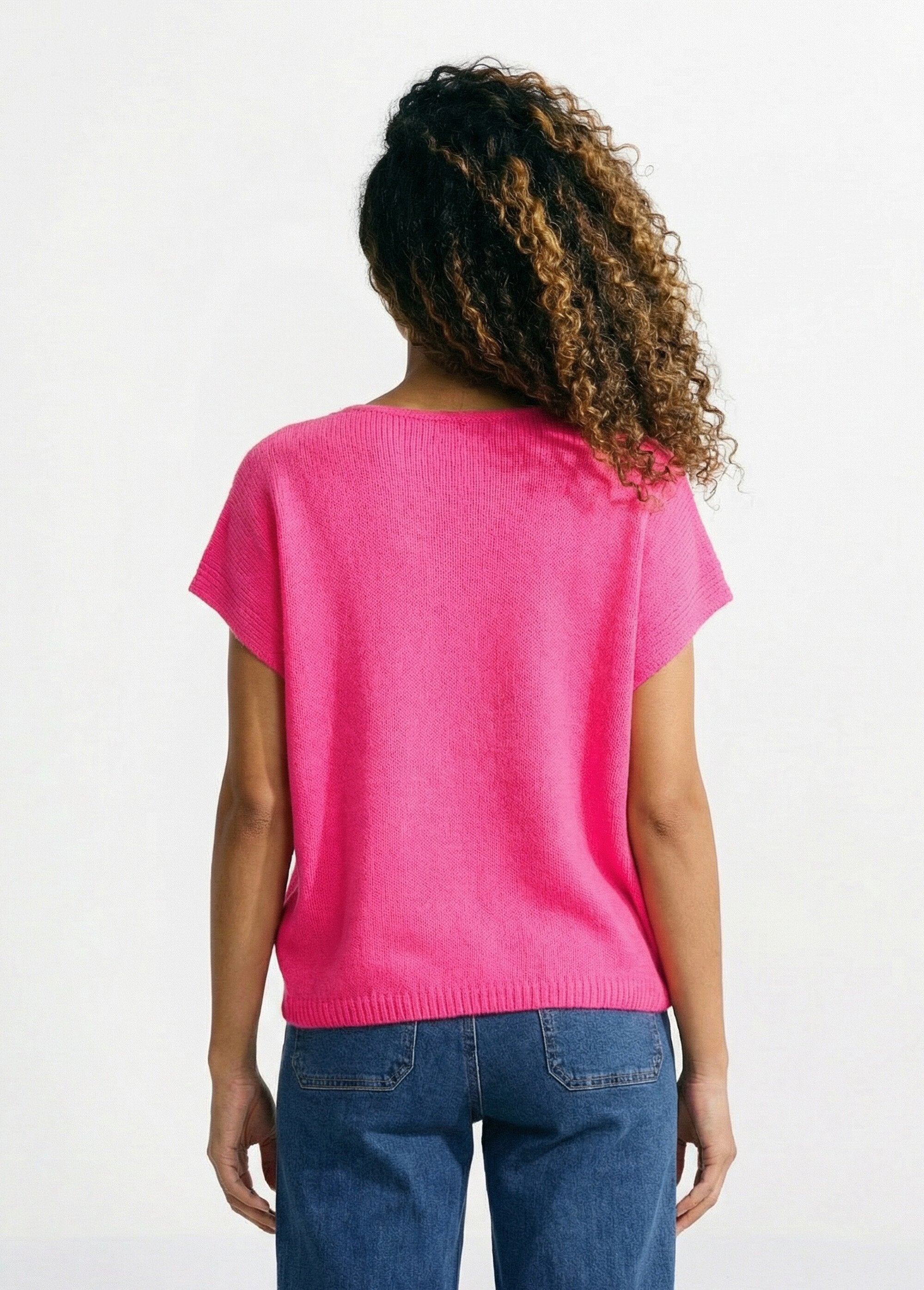 Short-sleeved_vest_with_metallic_buttons_Neon_pink_DO1_slim