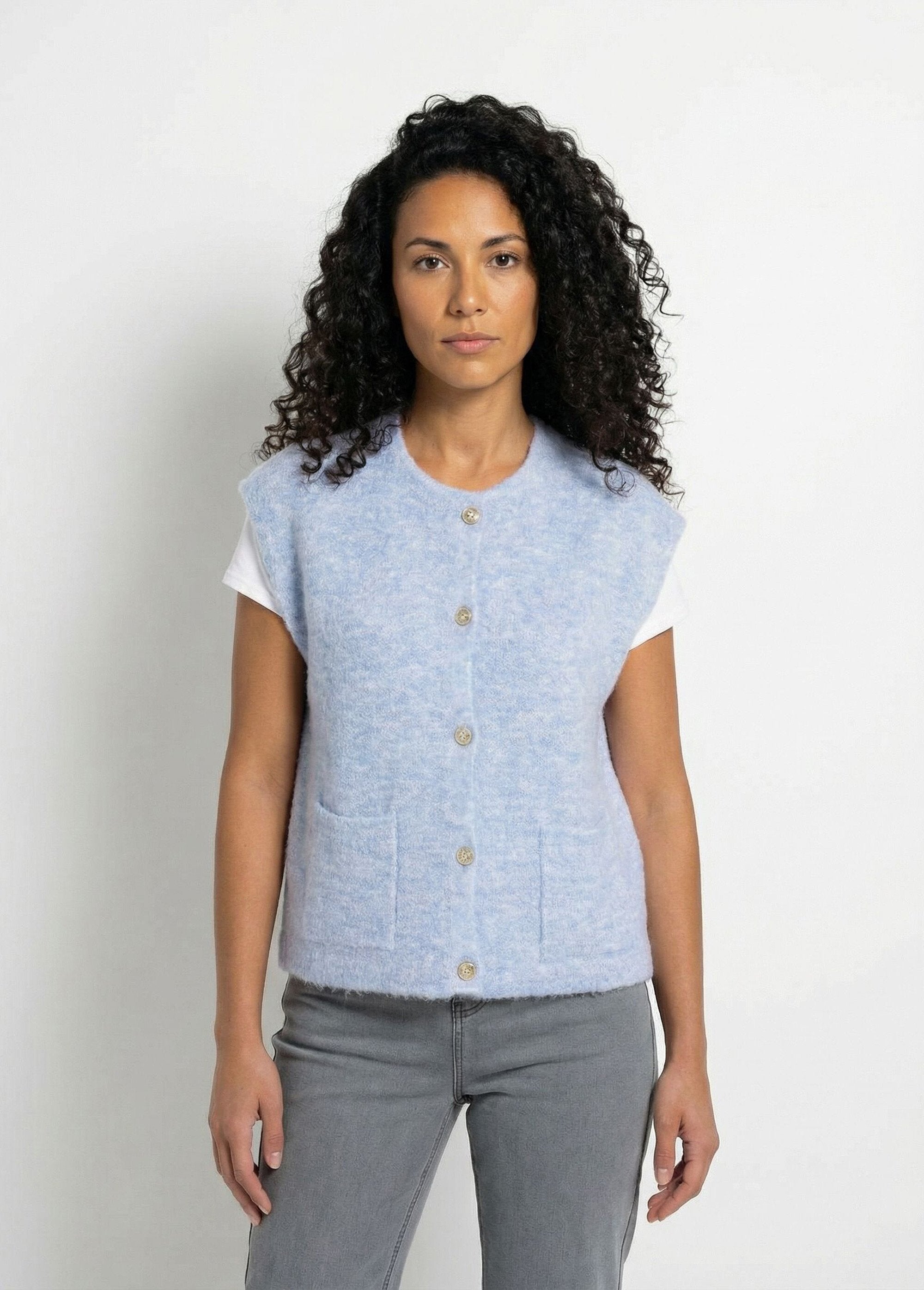 Sleeveless_vest_with_gold_buttons_and_bouclé_knit_Blue_FA1_slim