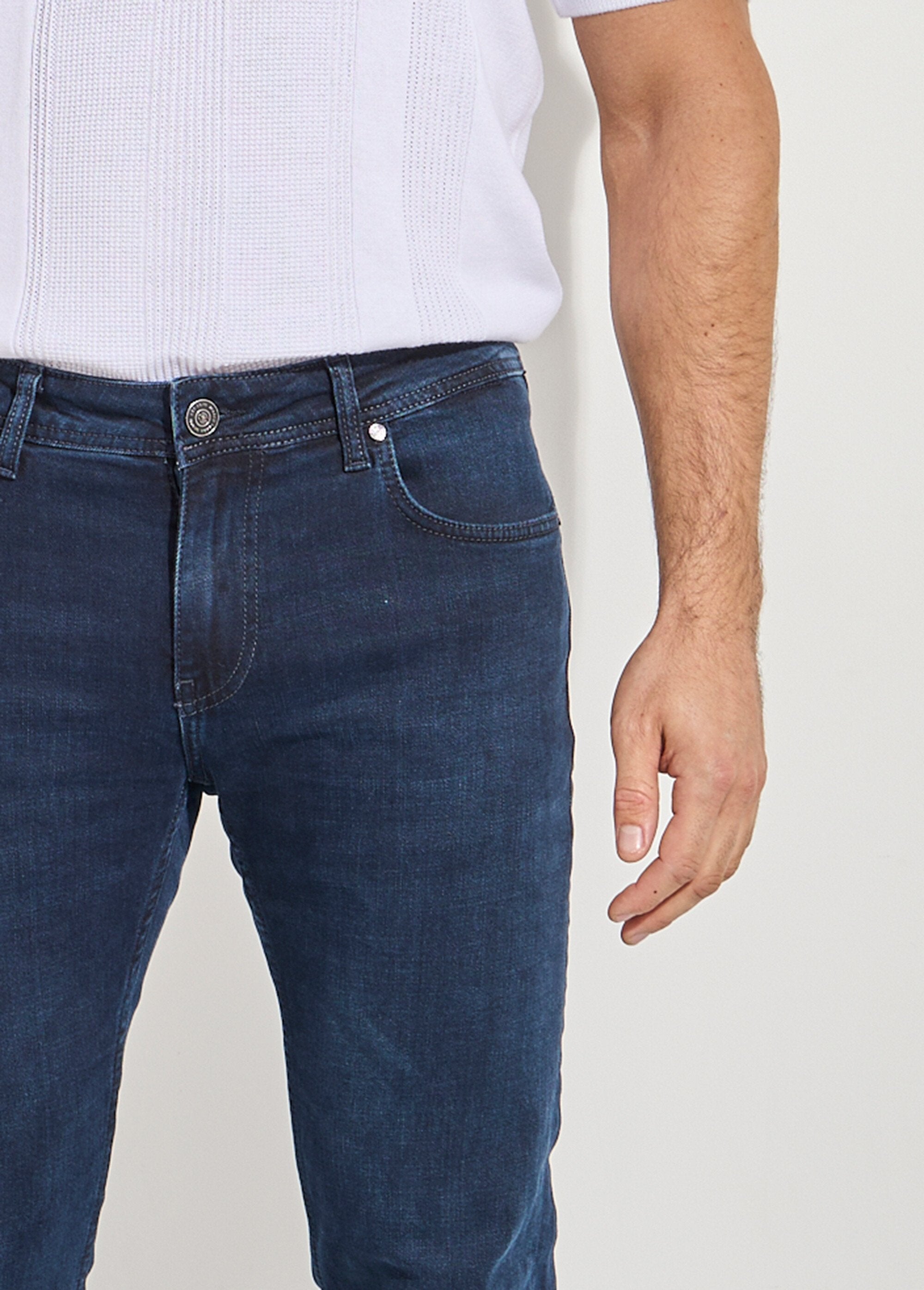 Straight_5-pocket_stretch_denim_jeans_Marine_DE1_slim