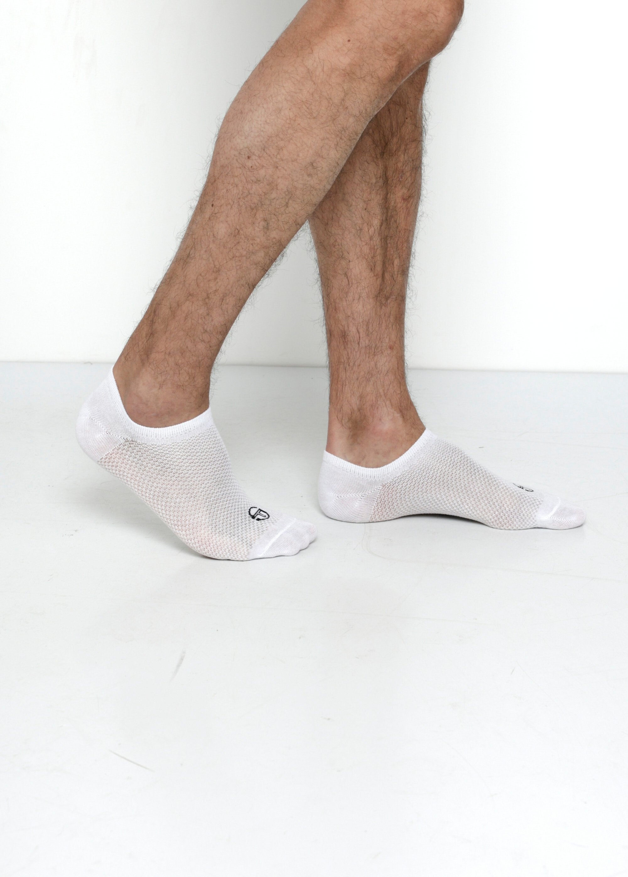 Pack_of_3_invisible_sports_socks_White_DR1_slim