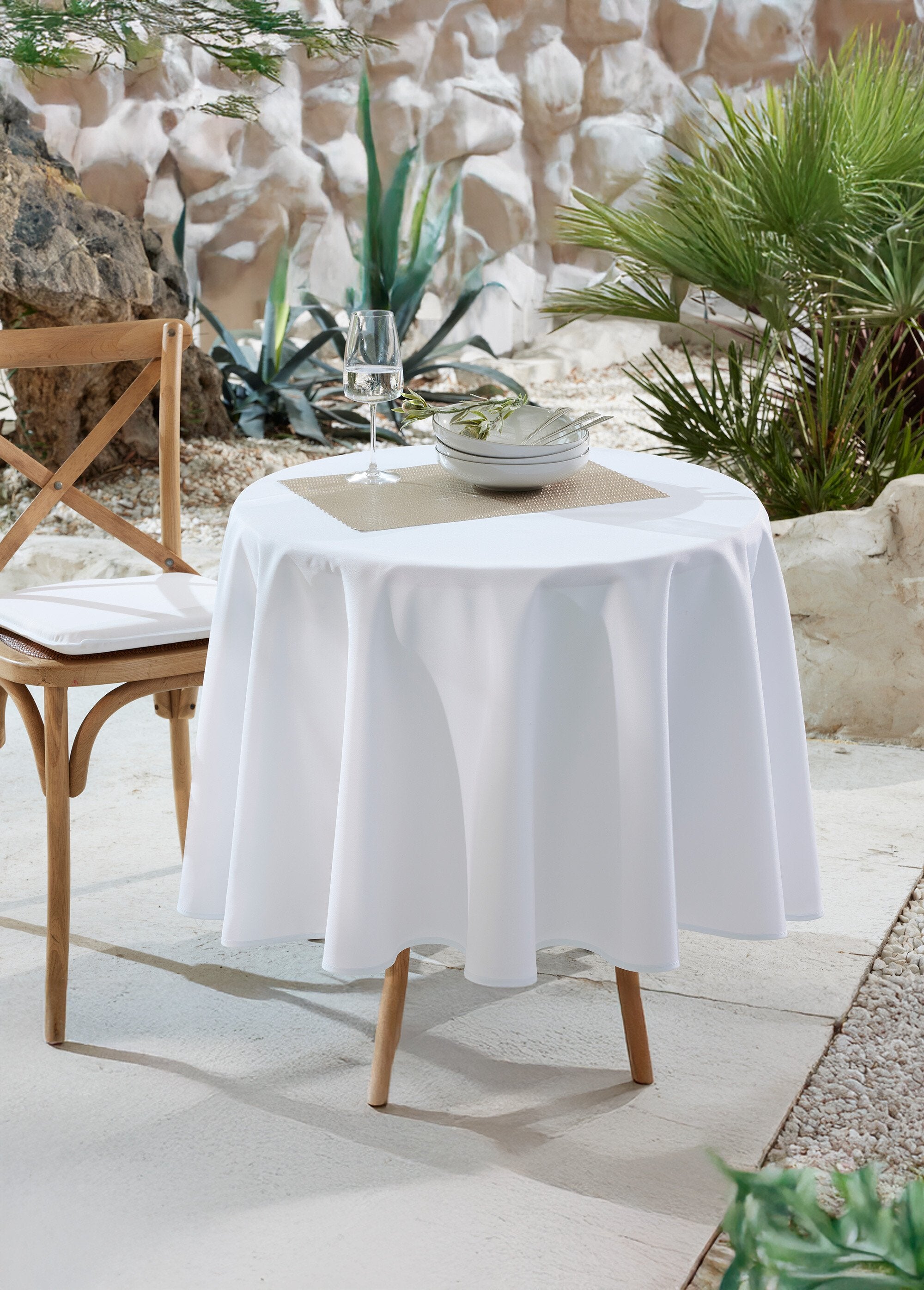 Nappe_unie_entretien_facile_Craie_FA1_slim