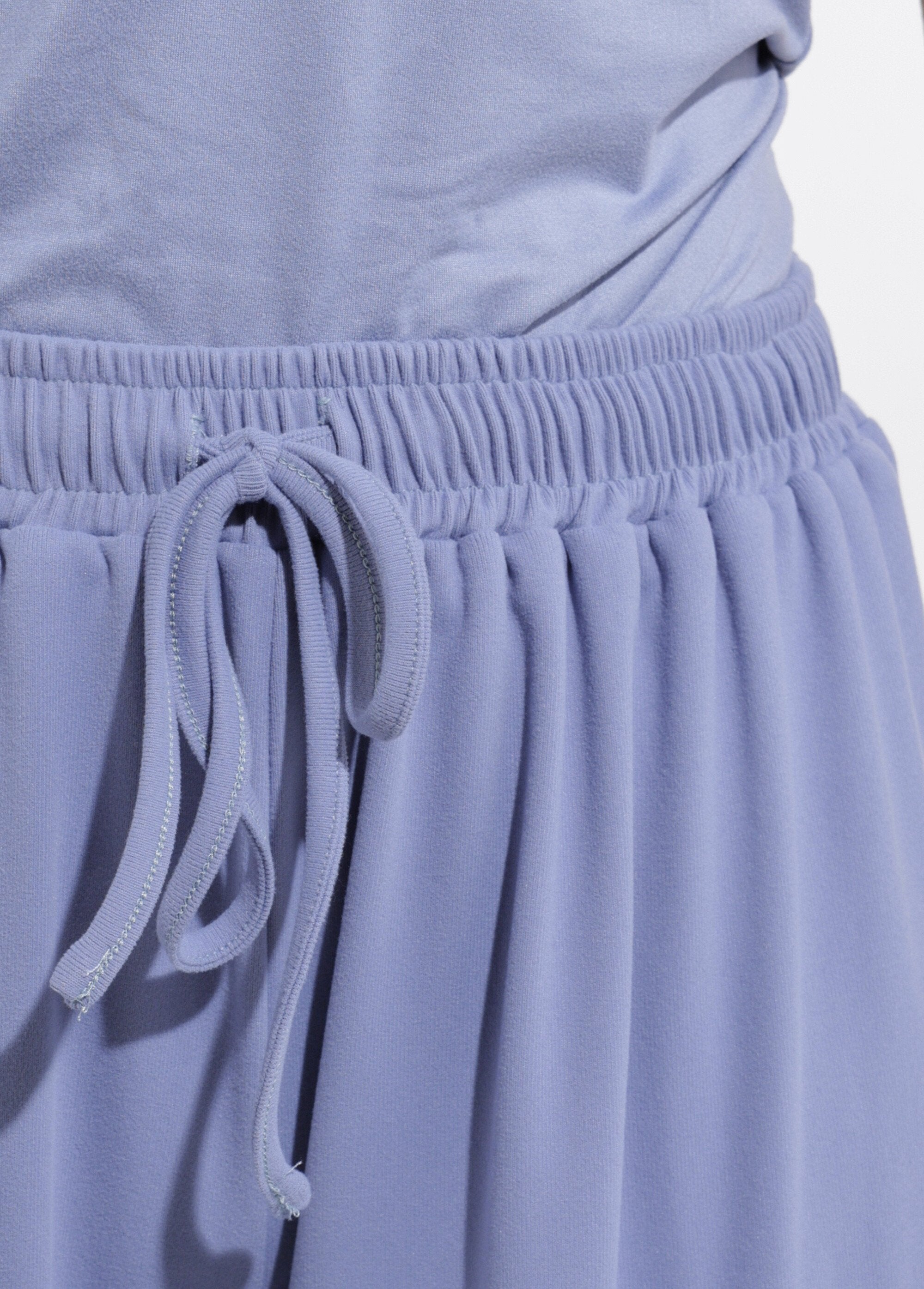 Wide-leg,_flowing_sports_trousers_with_elasticated_waist_Blue_gray_DE1_slim