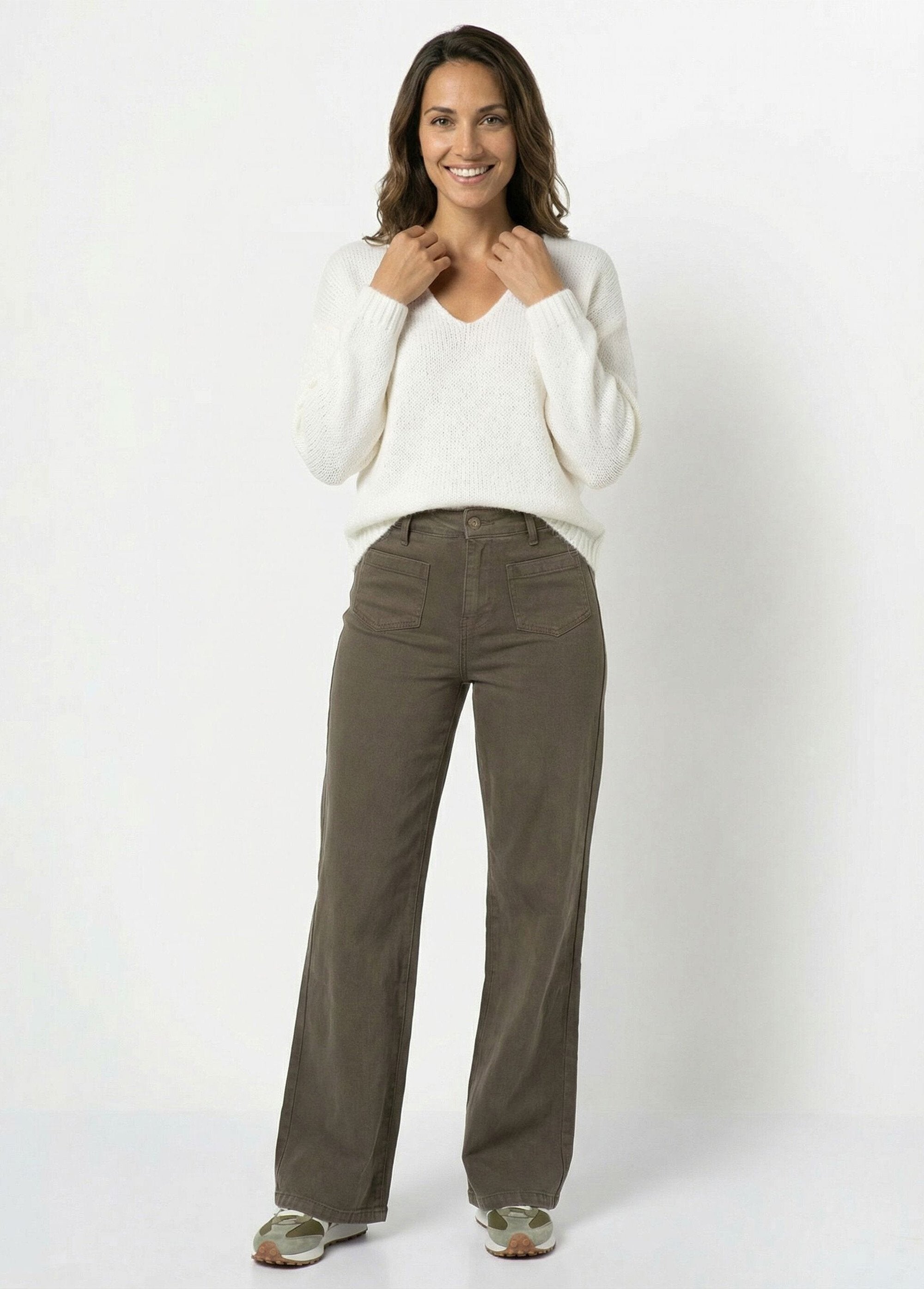 Warm_V-neck_knit_sweater_with_mohair_Ecru_SF1_slim