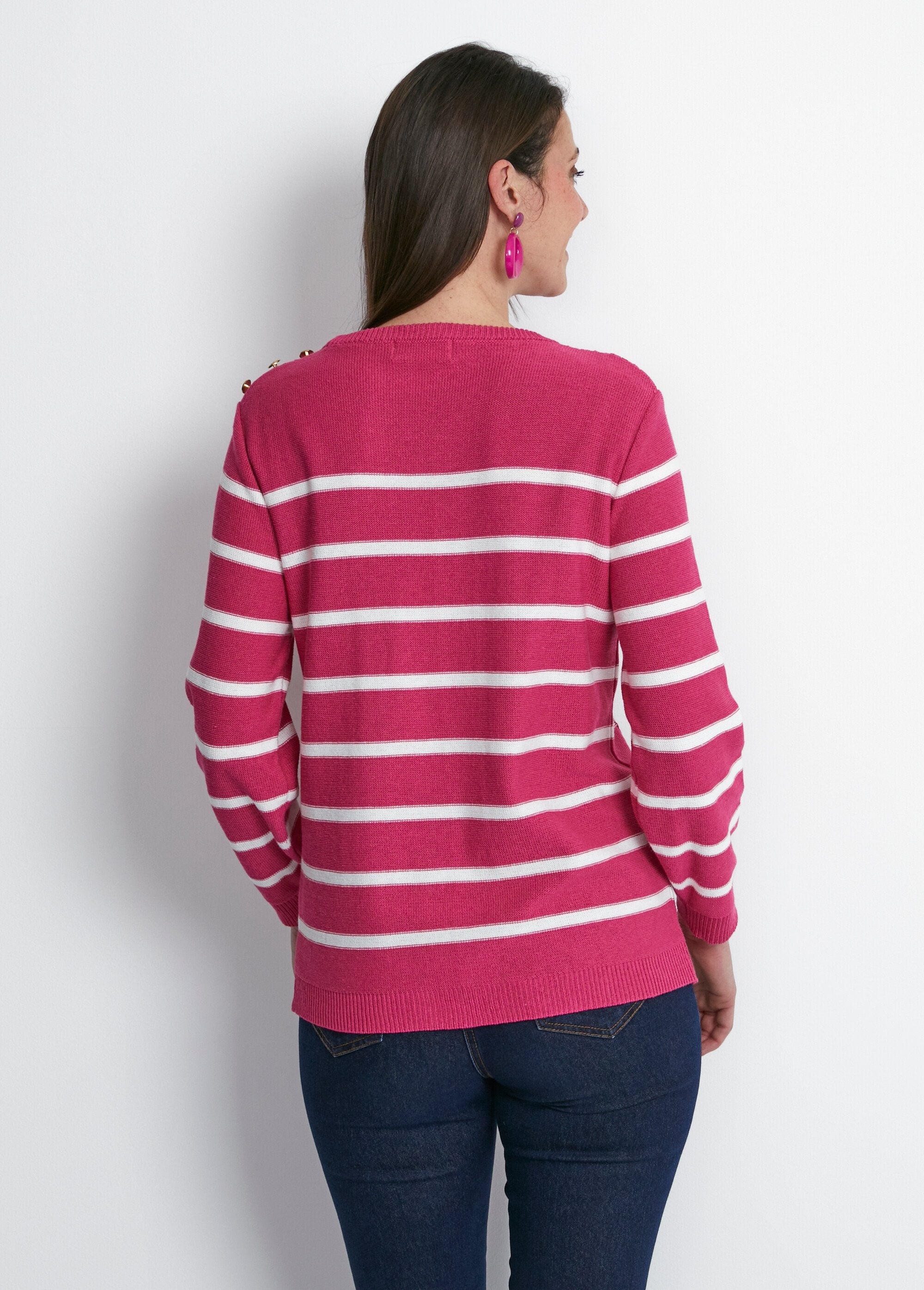Striped_sweater_with_sailor-style_buttons_Raspberry_and_white_DO1_slim