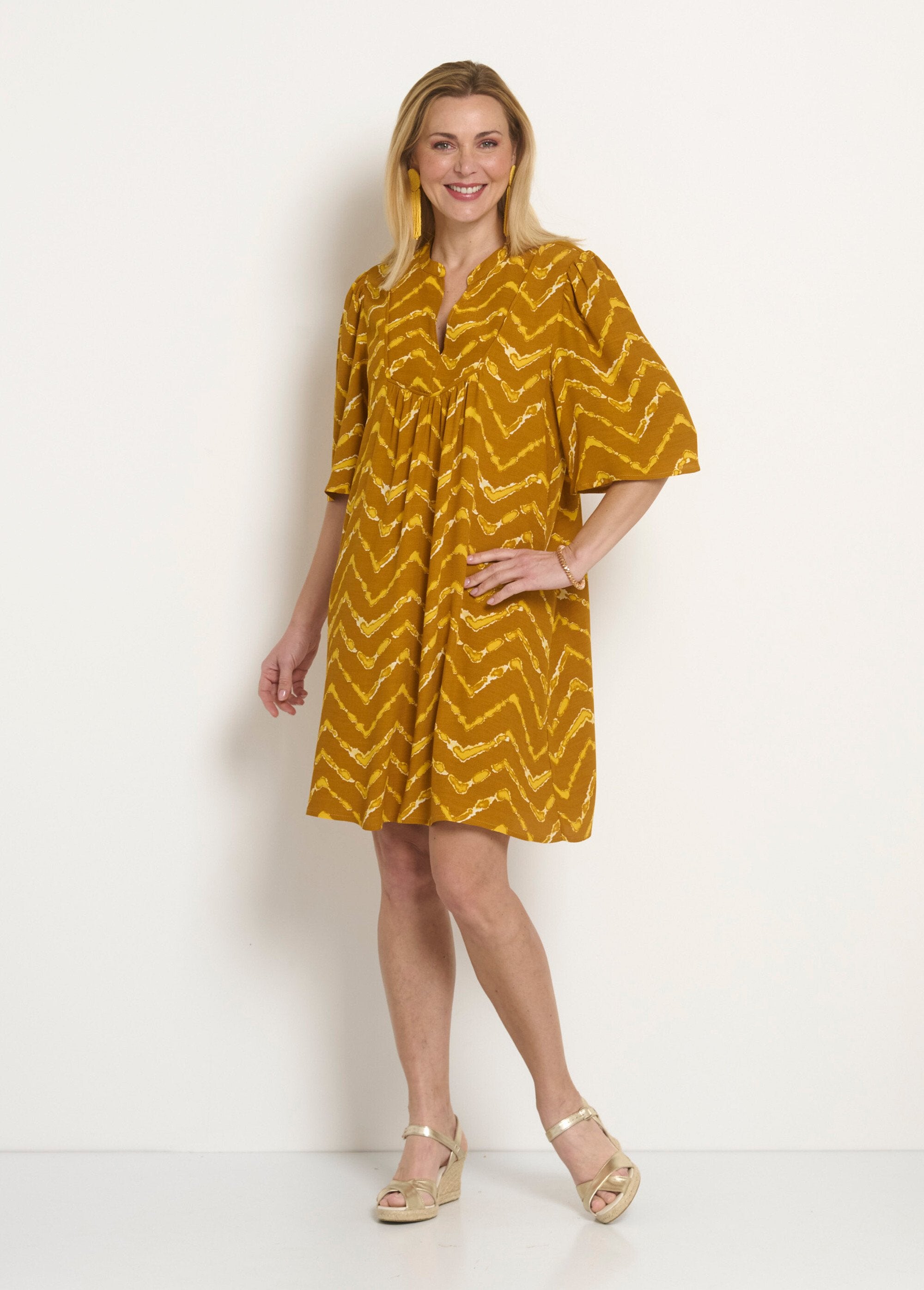 Short_ethnic_dress_with_flared_sleeves_Saffron_FA1_slim