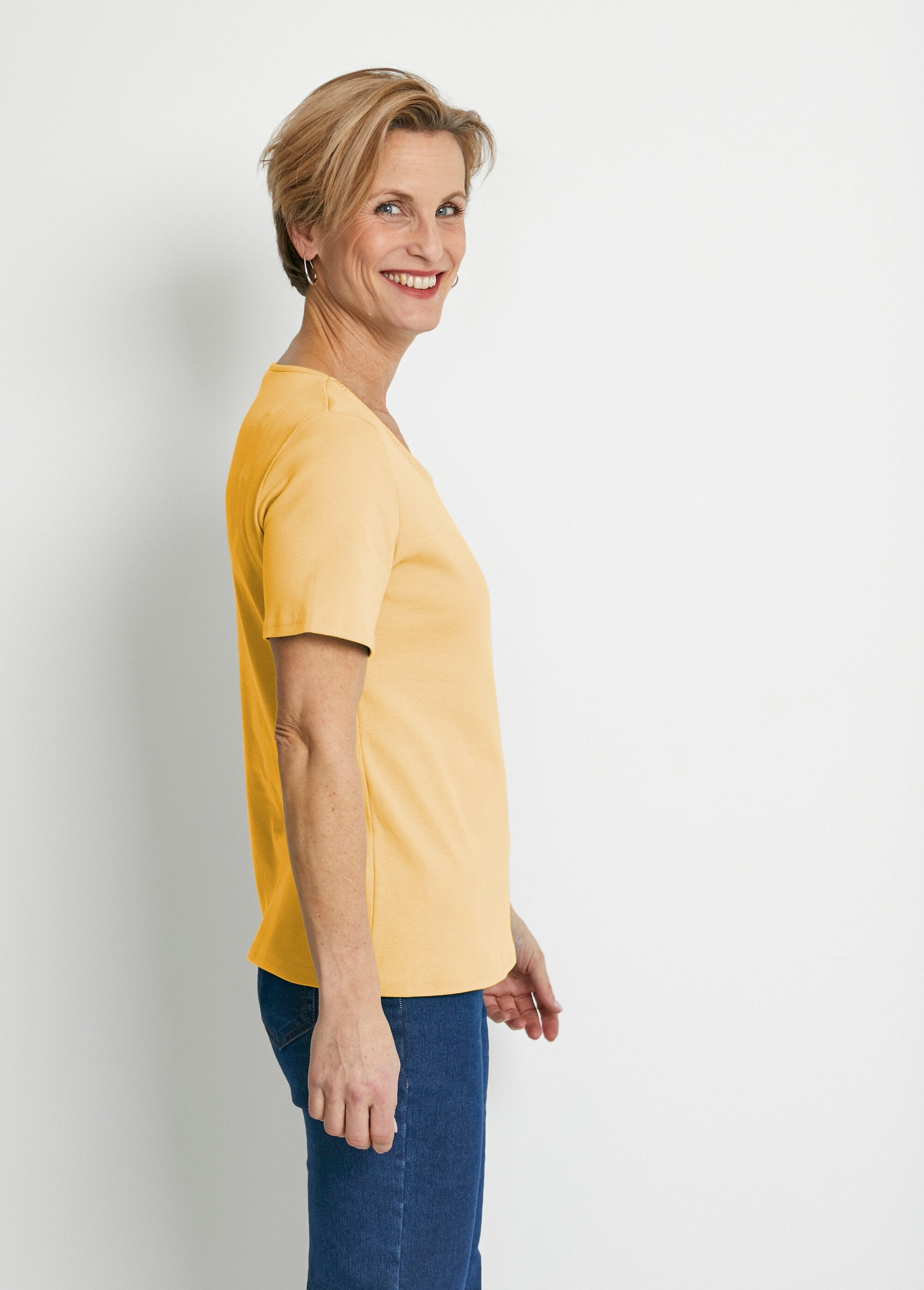 Short-sleeved_studded_T-shirt_YELLOW_DR1_slim