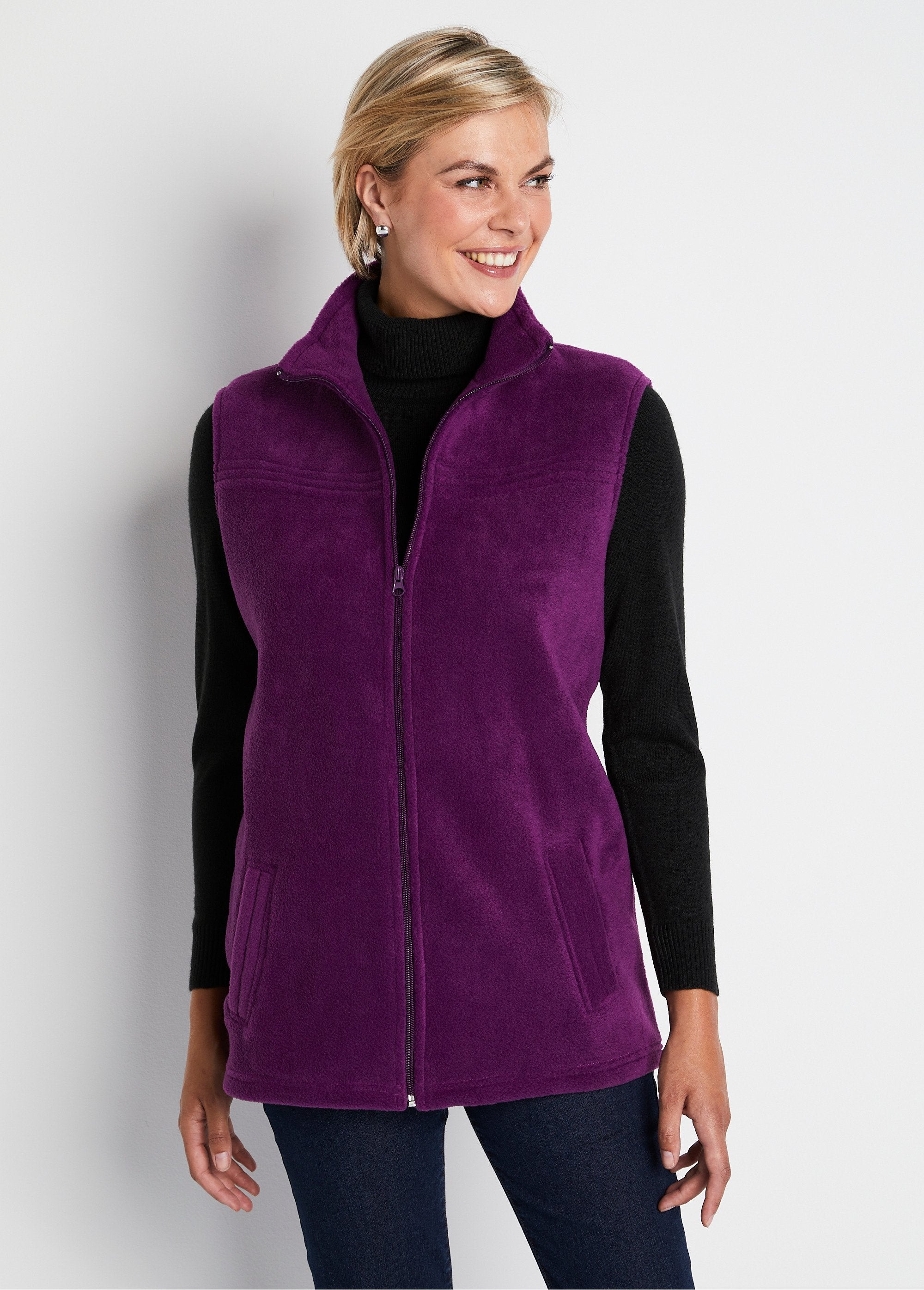 Zipped_sleeveless_fleece_jacket_Eggplant_FA1_slim