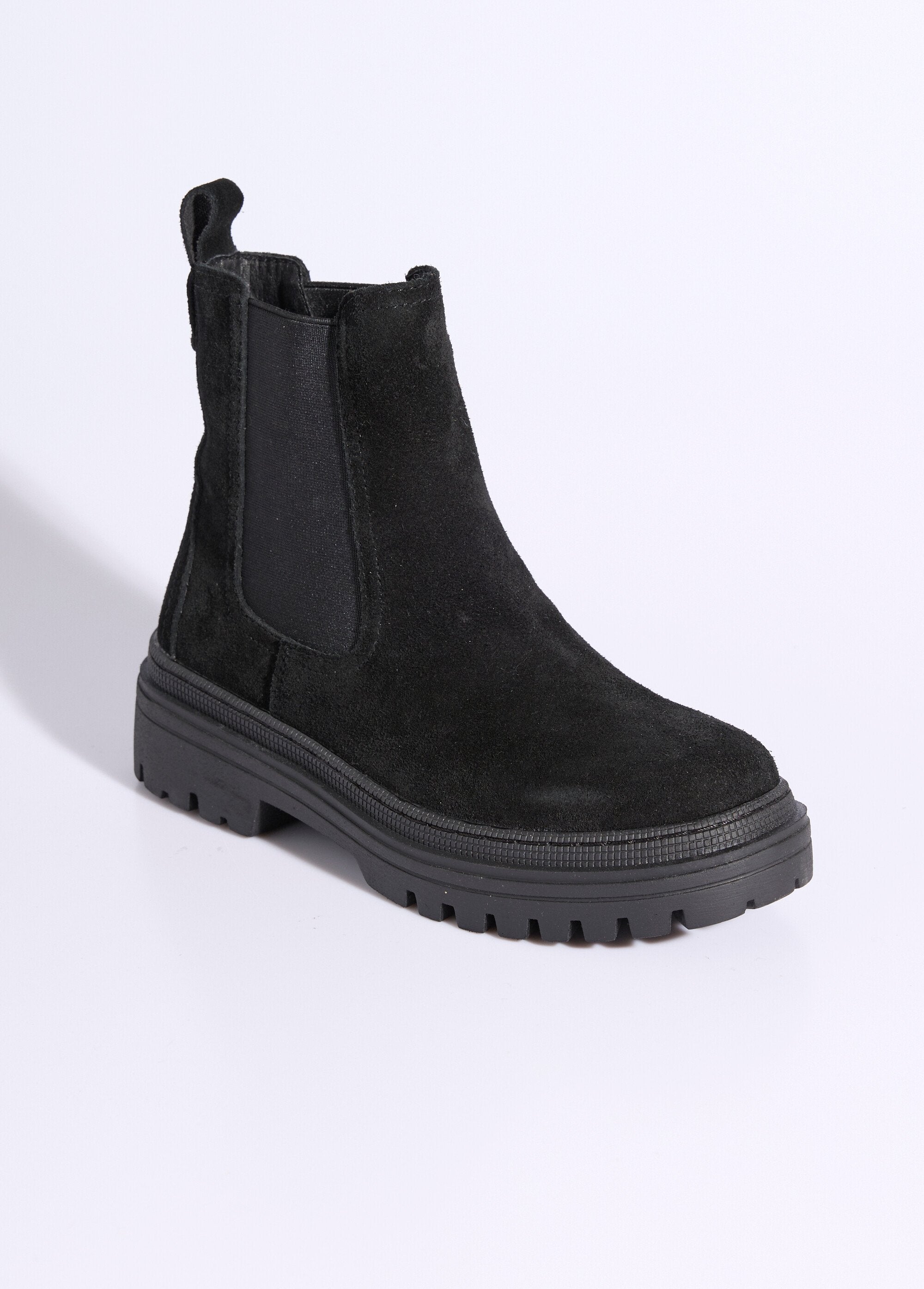 Wedge_and_high-top_Chelsea_boots_Black_FA1_slim