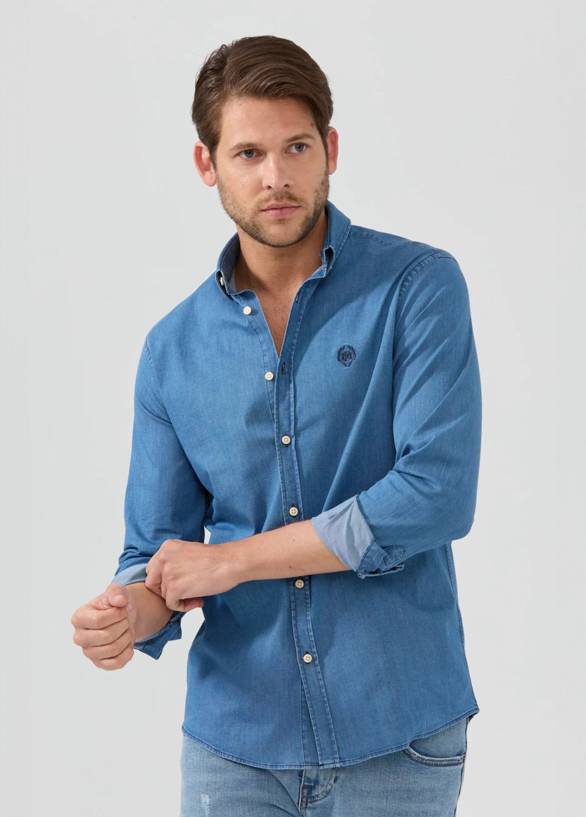 Casual_long-sleeved_chambray_shirt_Dark_blue_FA1_slim