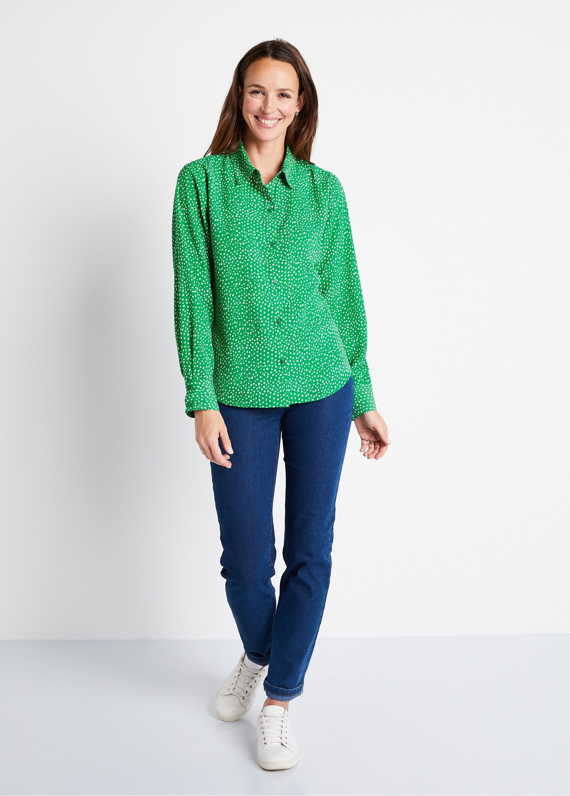 Buttoned_straight_blouse_with_polka_dot_print_Ecru_green_SF1_slim