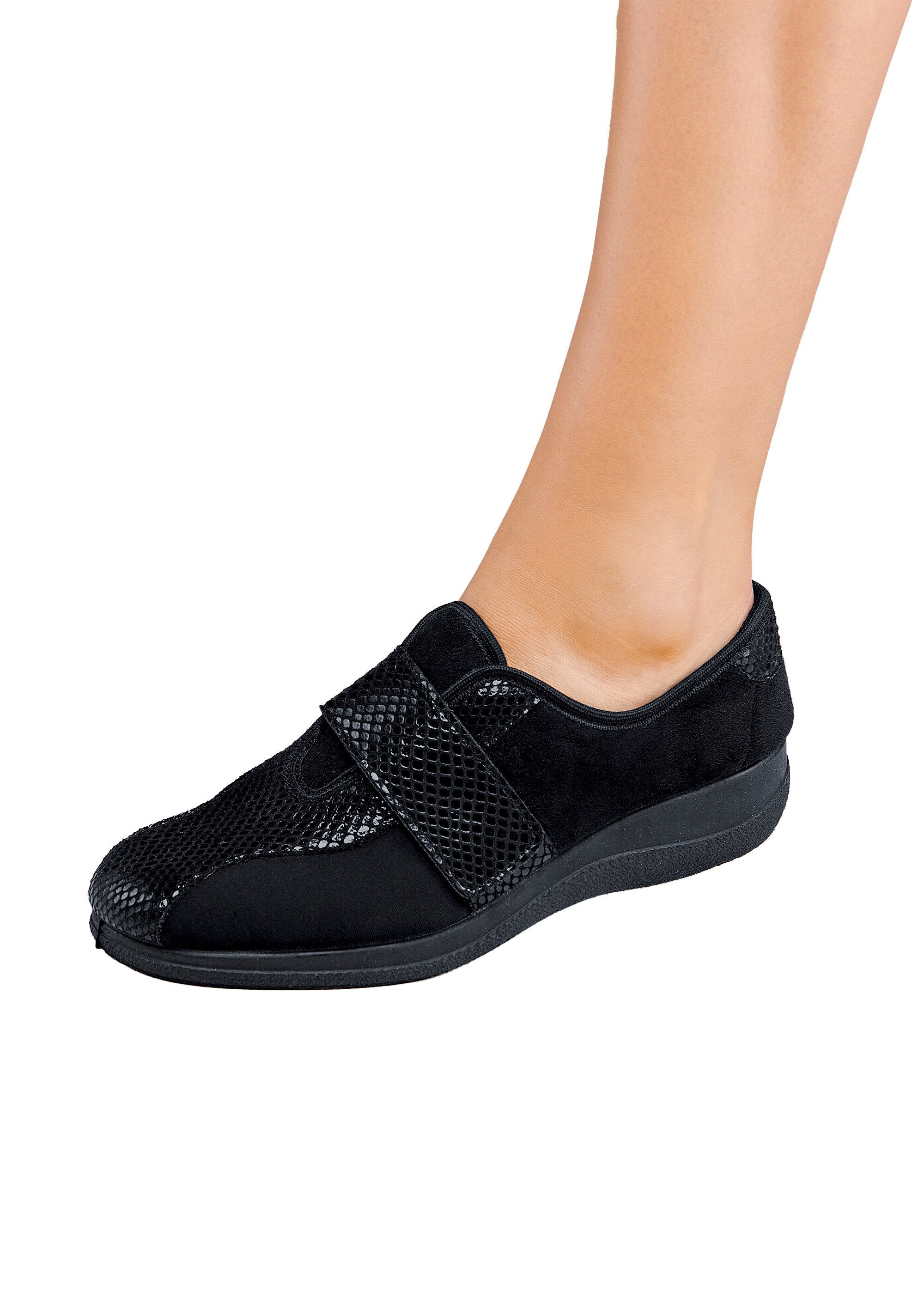 Wide_stretch_velcro_derby_Black_SF1_slim