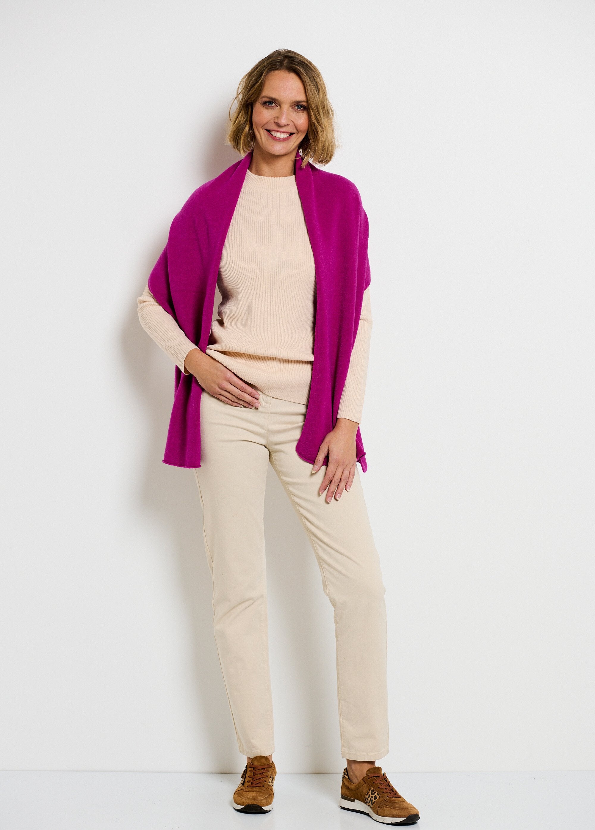 Echarpe_toucher_cachemire_sans_couture_Fuchsia_SF1_slim