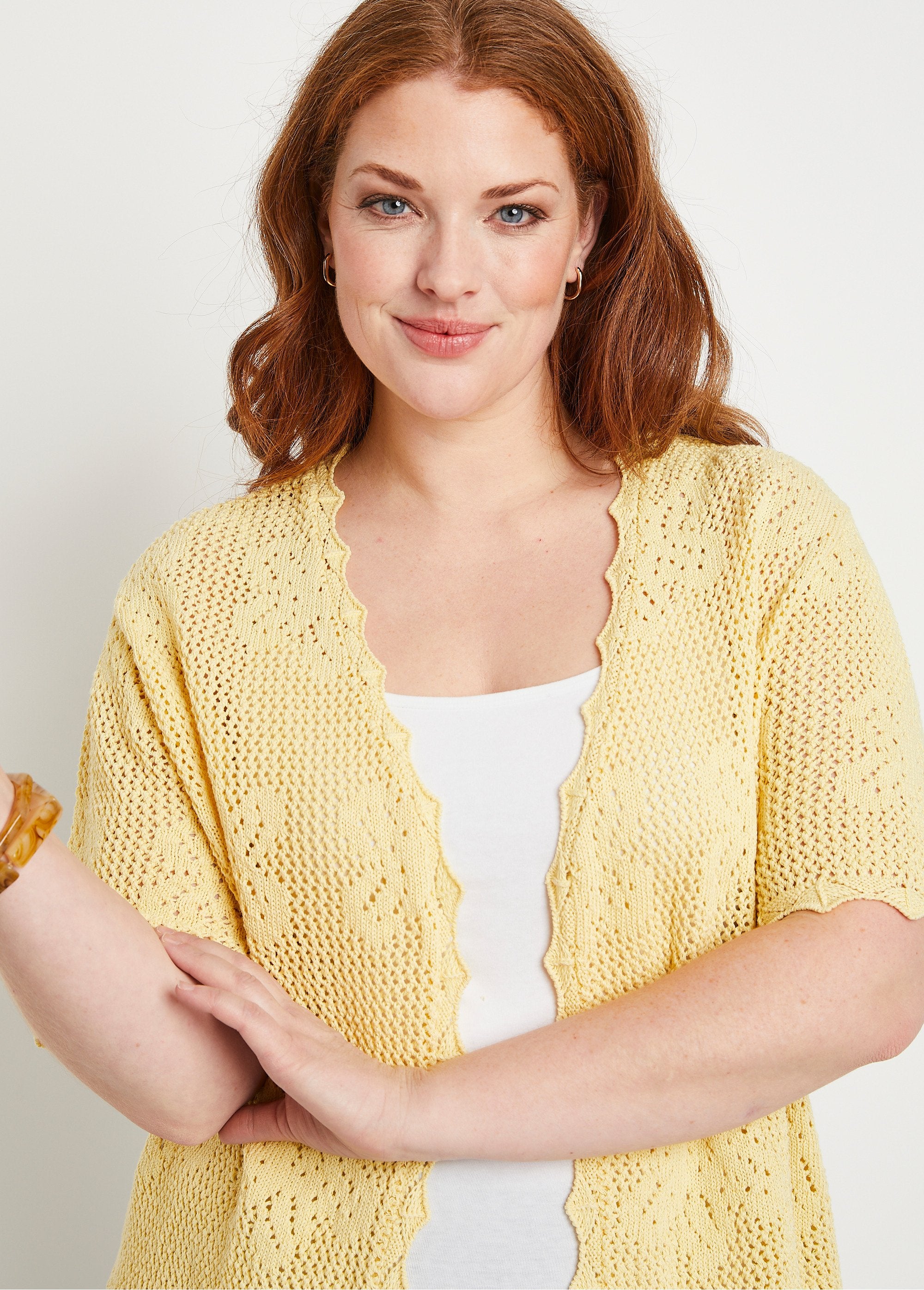 Short_short-sleeved_openwork_cardigan_Vanilla_DE1_curvy