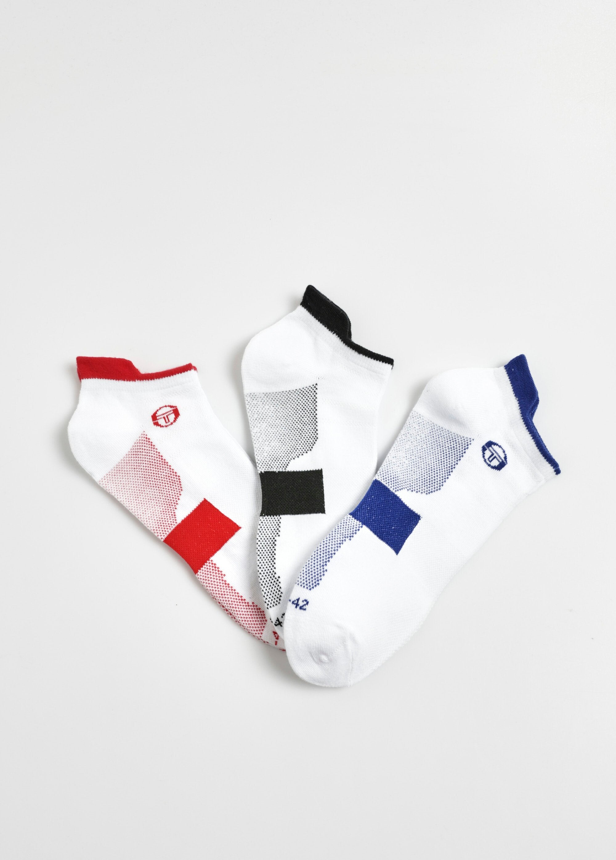 Pack_of_3_heel_detail_socks_Assorted_white_FA1_slim