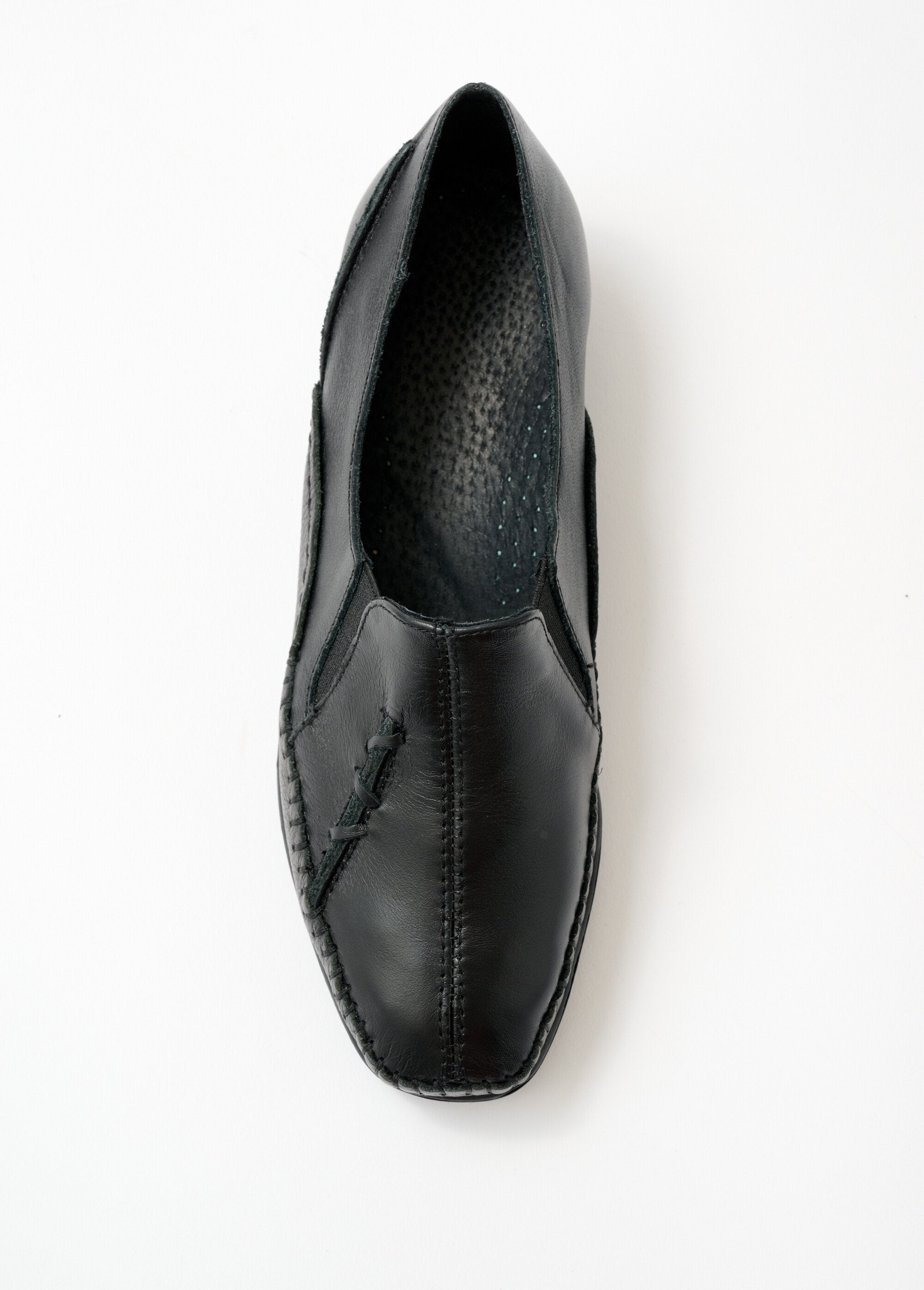 Bi-material_leather_moccasin_Black_OV1_slim