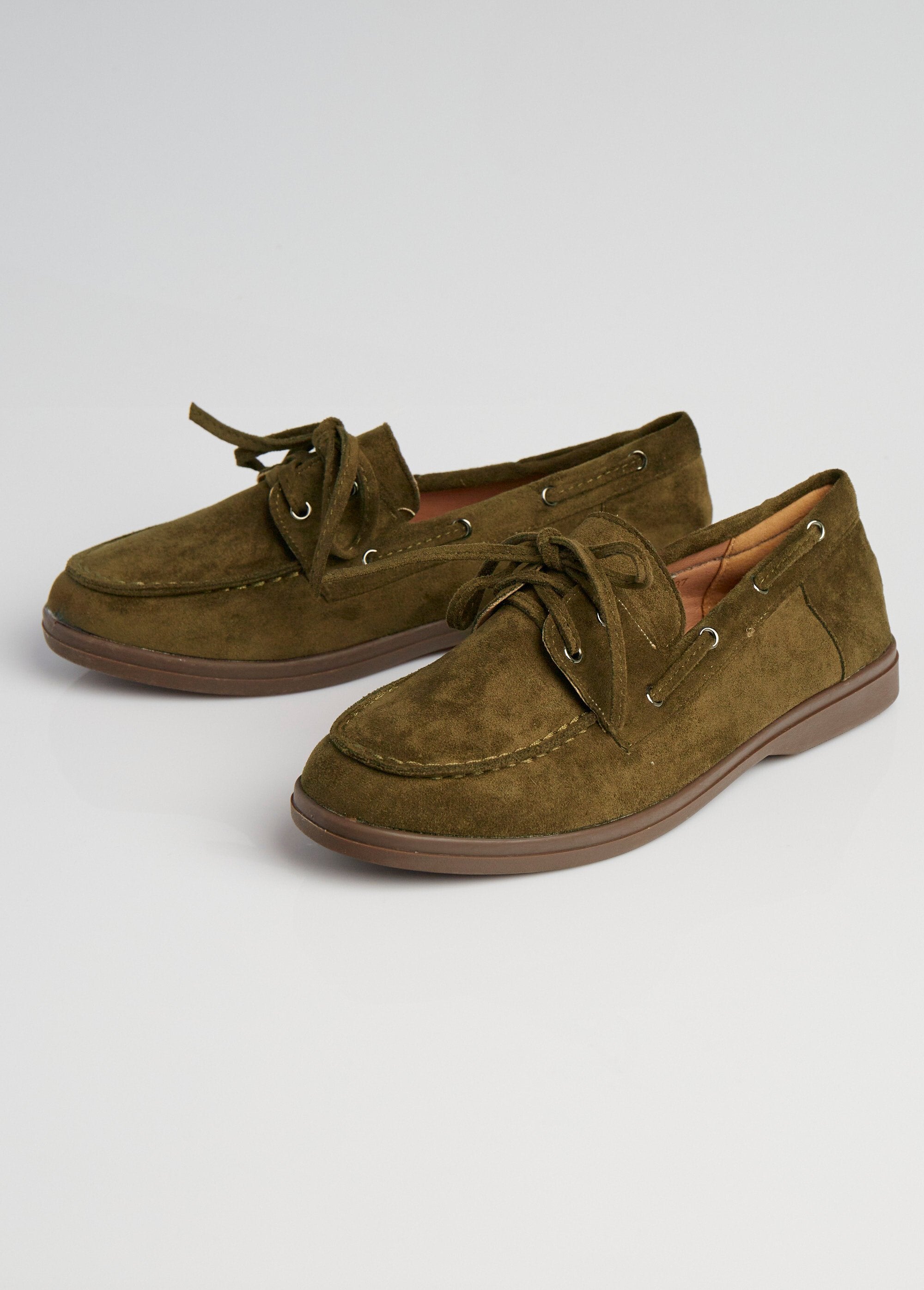 Suede_boat-style_lace-up_moccasins_Khaki_DE1_slim