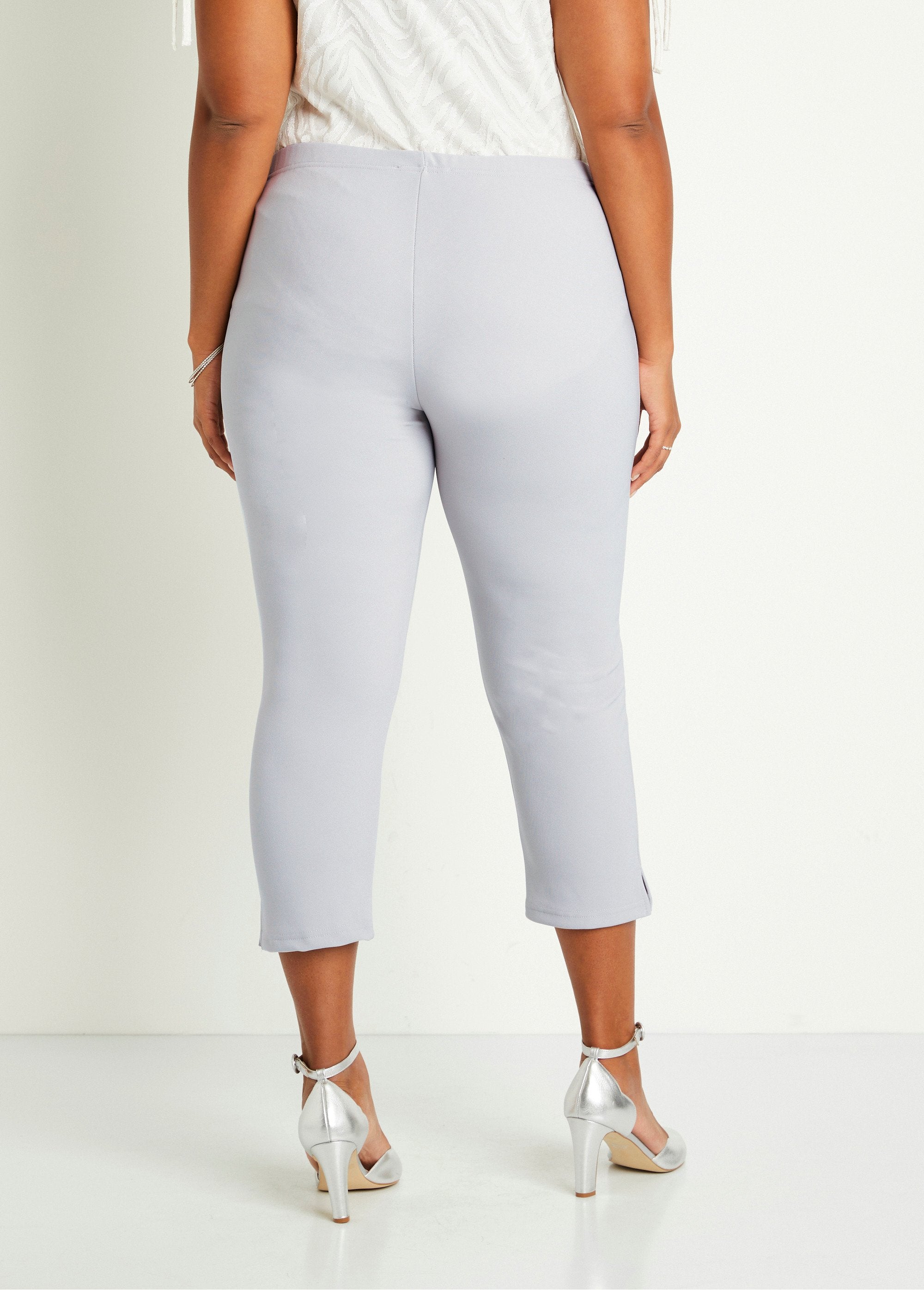 Ribbed_elasticated_waist_cropped_pants_Light_gray_DO1_curvy