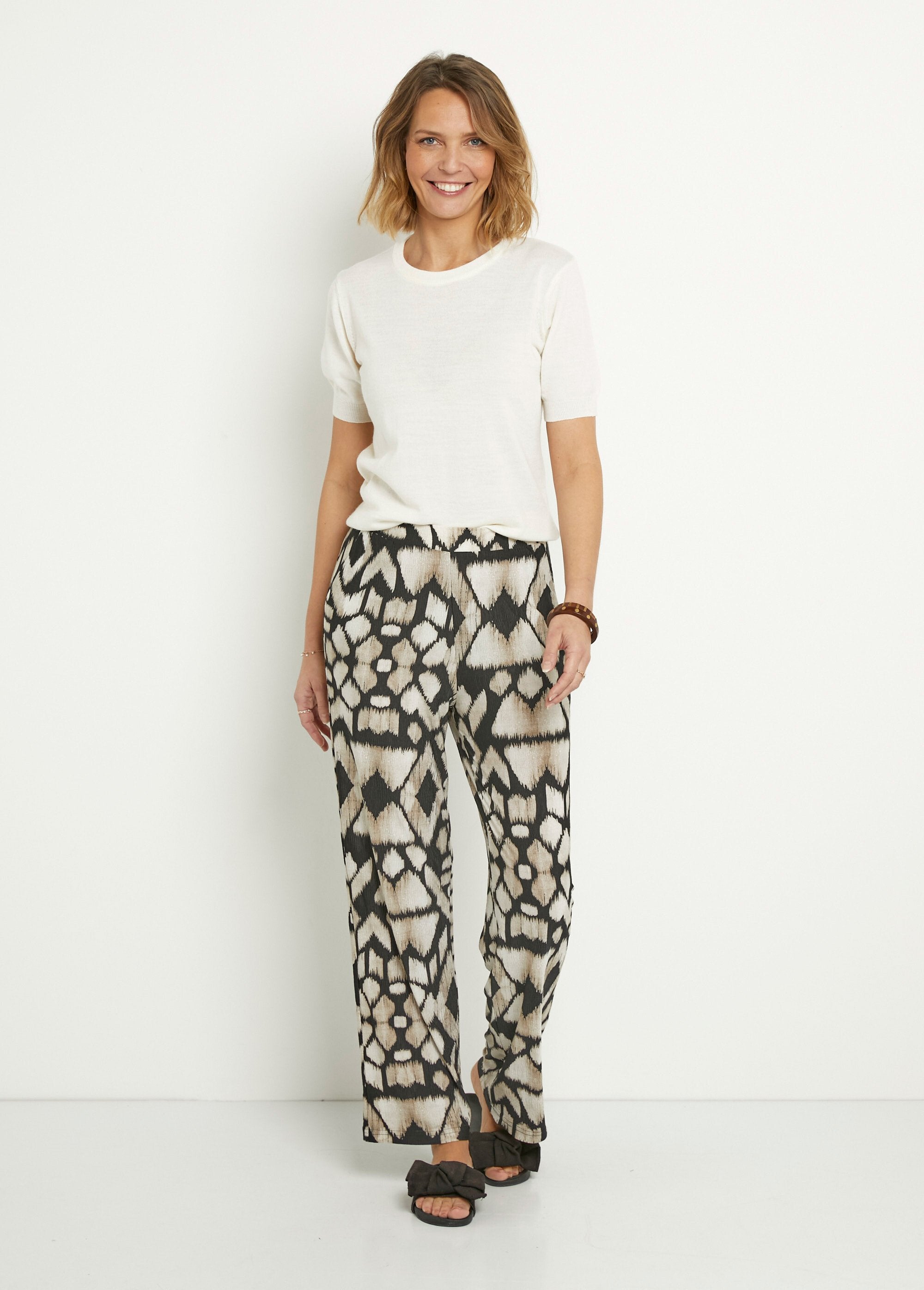 Wide_flowing_pants_with_ethnic_print_Beige_and_black_SF1_slim