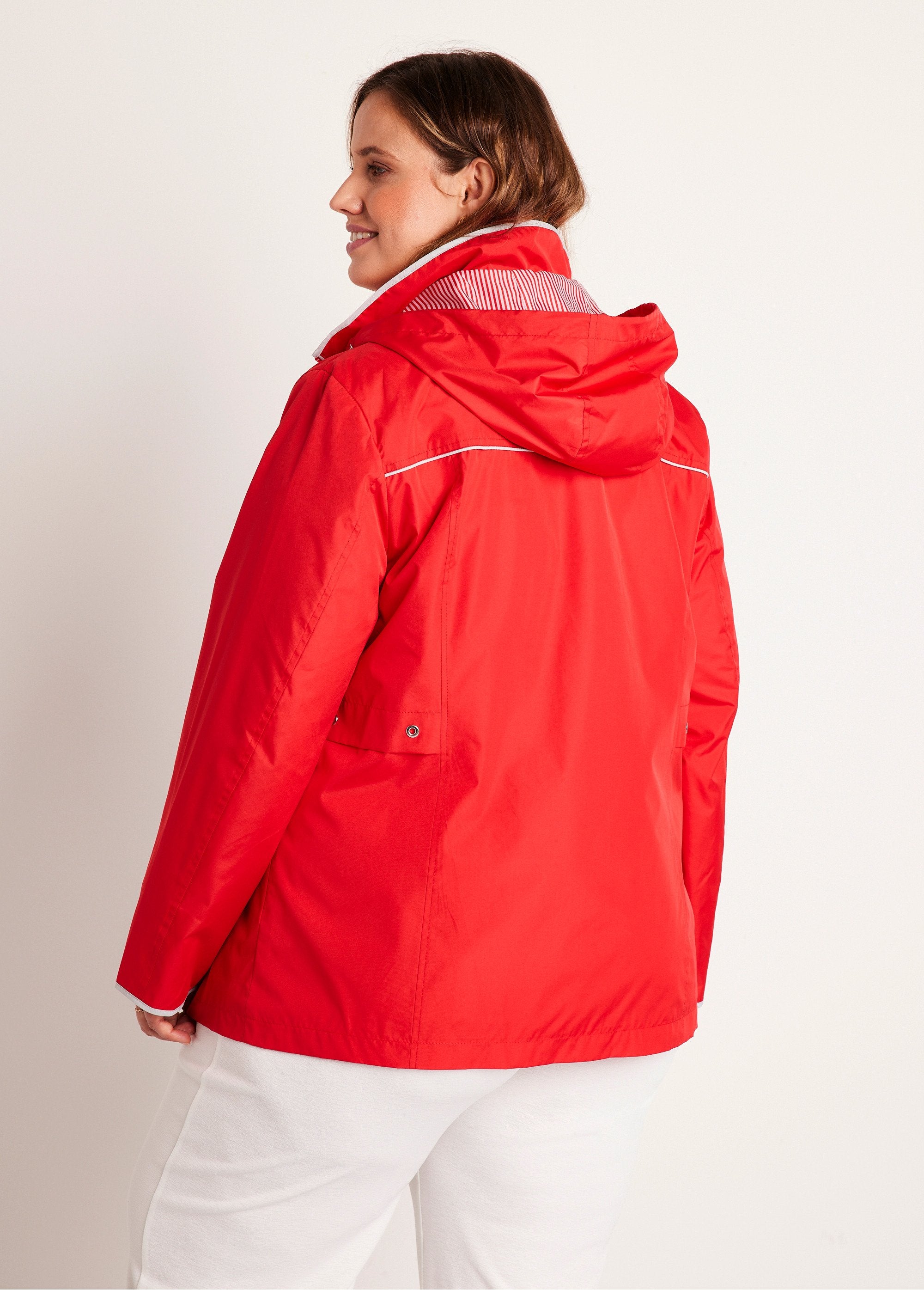 Short_zipped_parka_Red_DO1_curvy