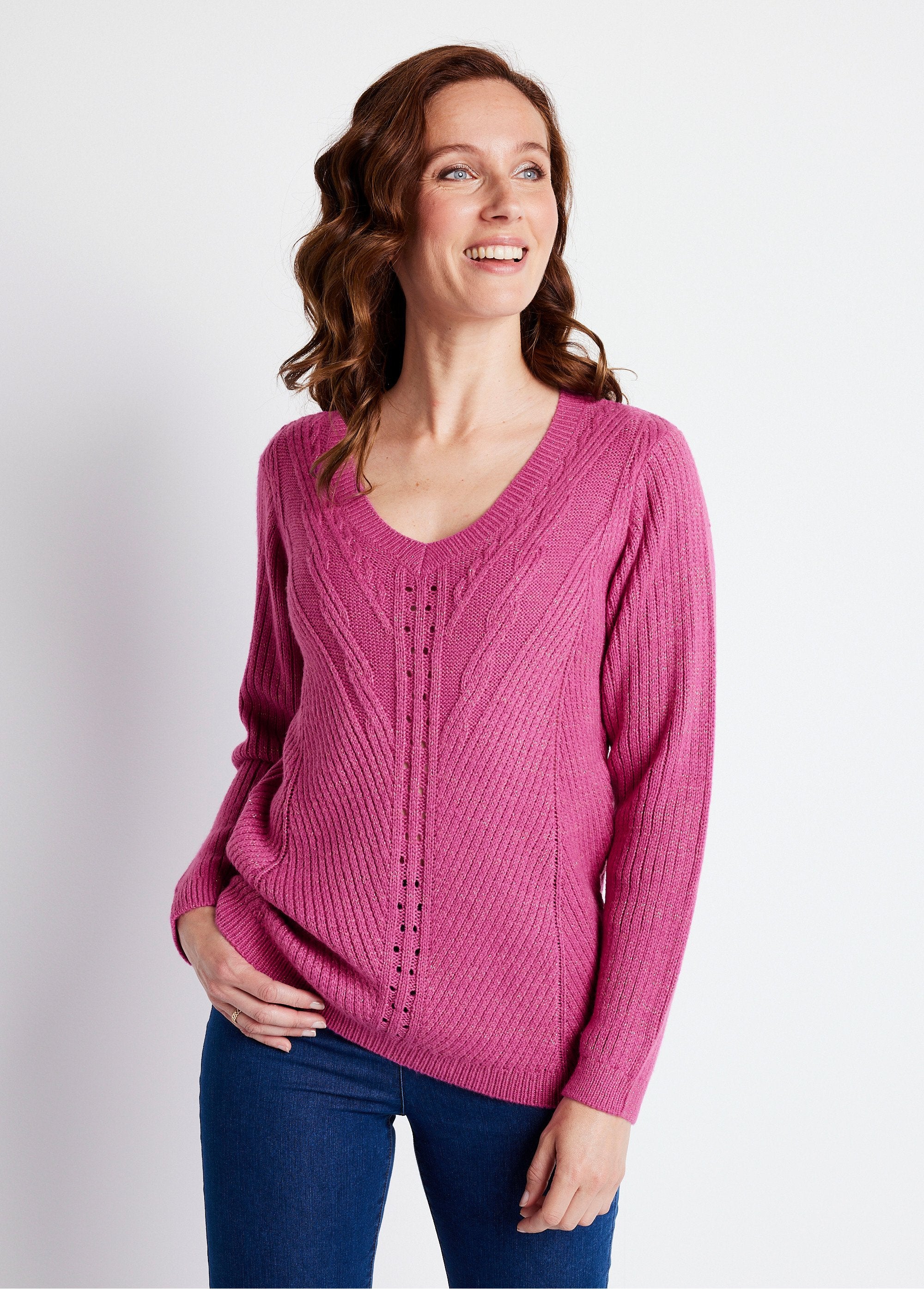 Plain_fancy_knit_V-neck_sweater_Cassis_FA1_slim