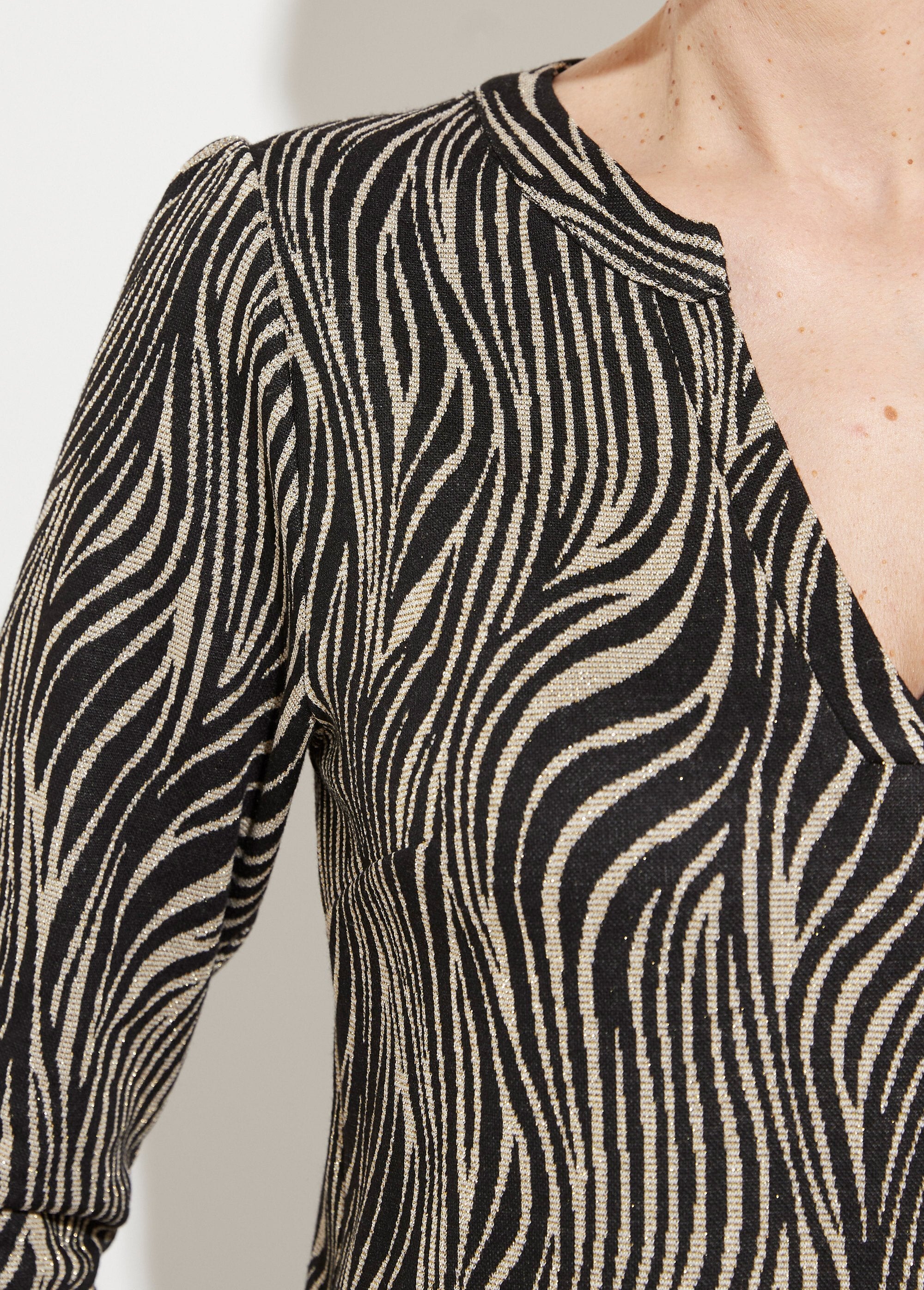 Robe_ample_courte_jacquard_zébré_Noir_et_blanc_DE2_slim