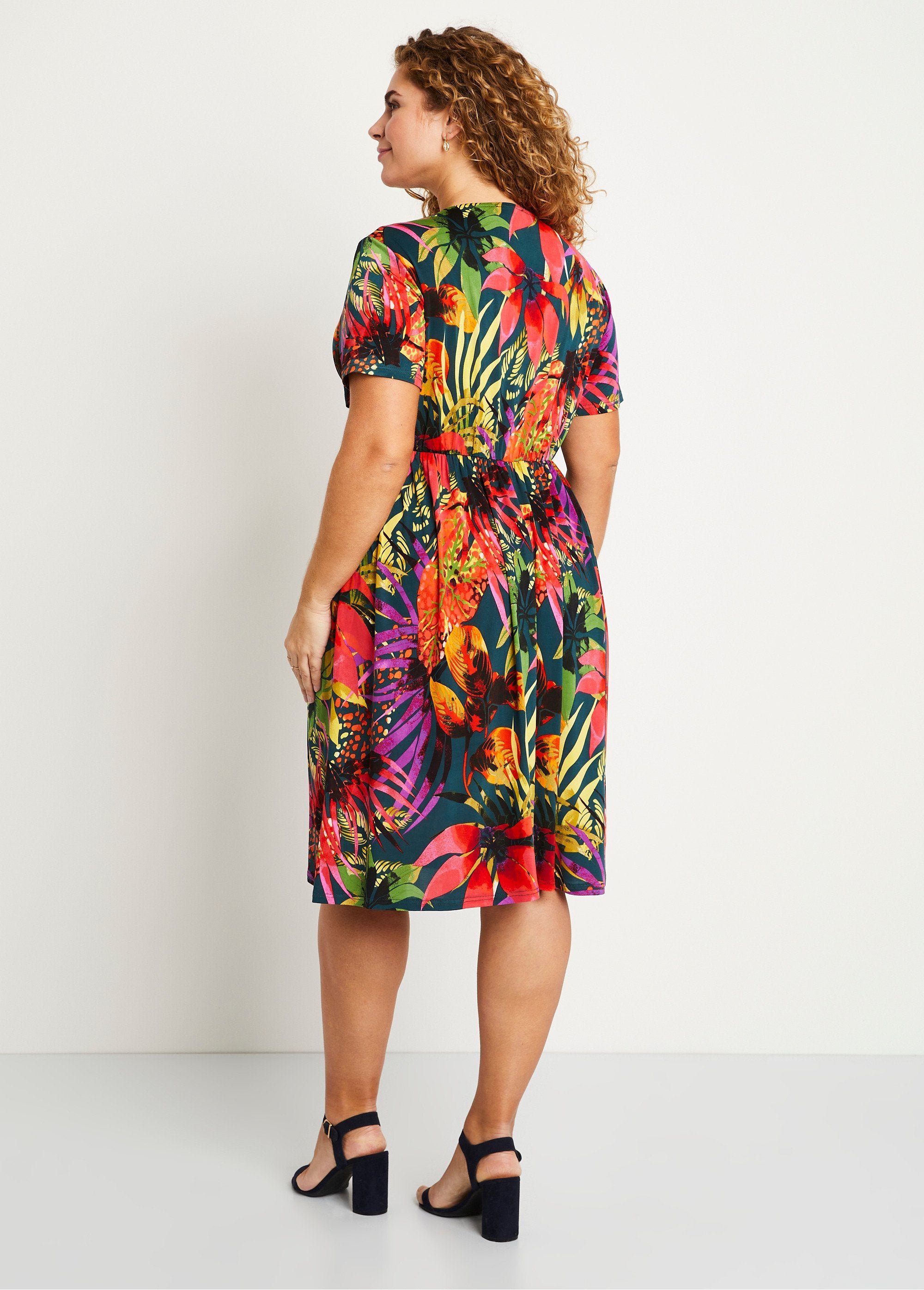 Exotic_print_short_wrap_dress_Multicolor_DO1_curvy