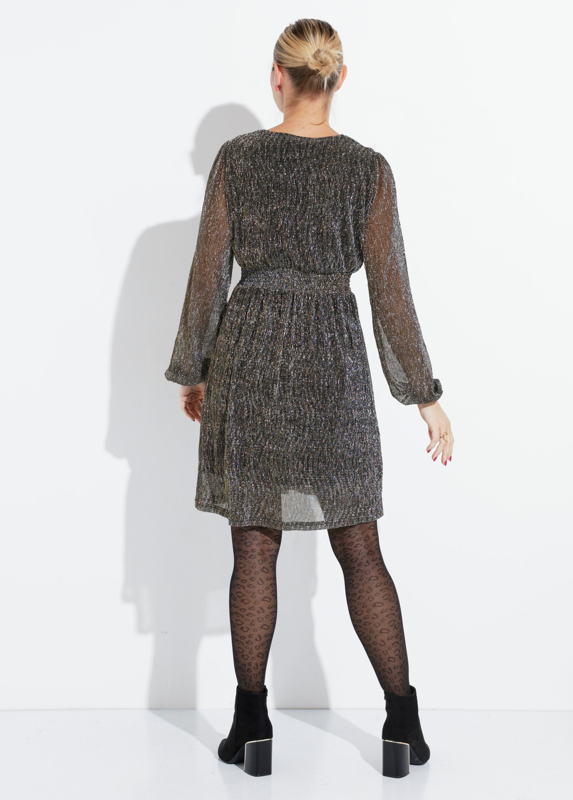 Robe_courte_pailletée_taille_haute_Dore_DO1_slim