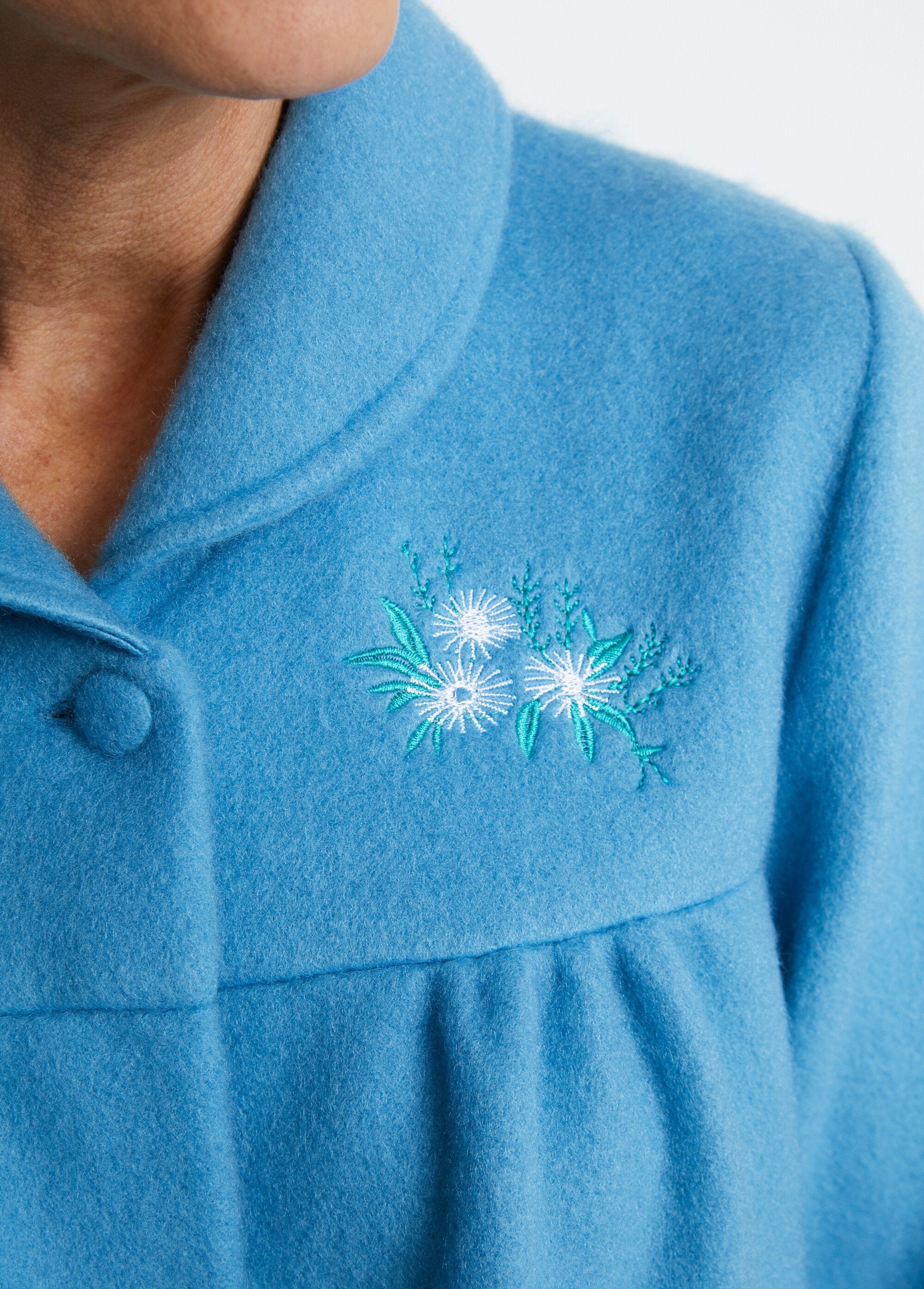 Long_embroidered_fleece_buttoned_bathrobe_with_shawl_collar_Blue_Duck_DE2_slim