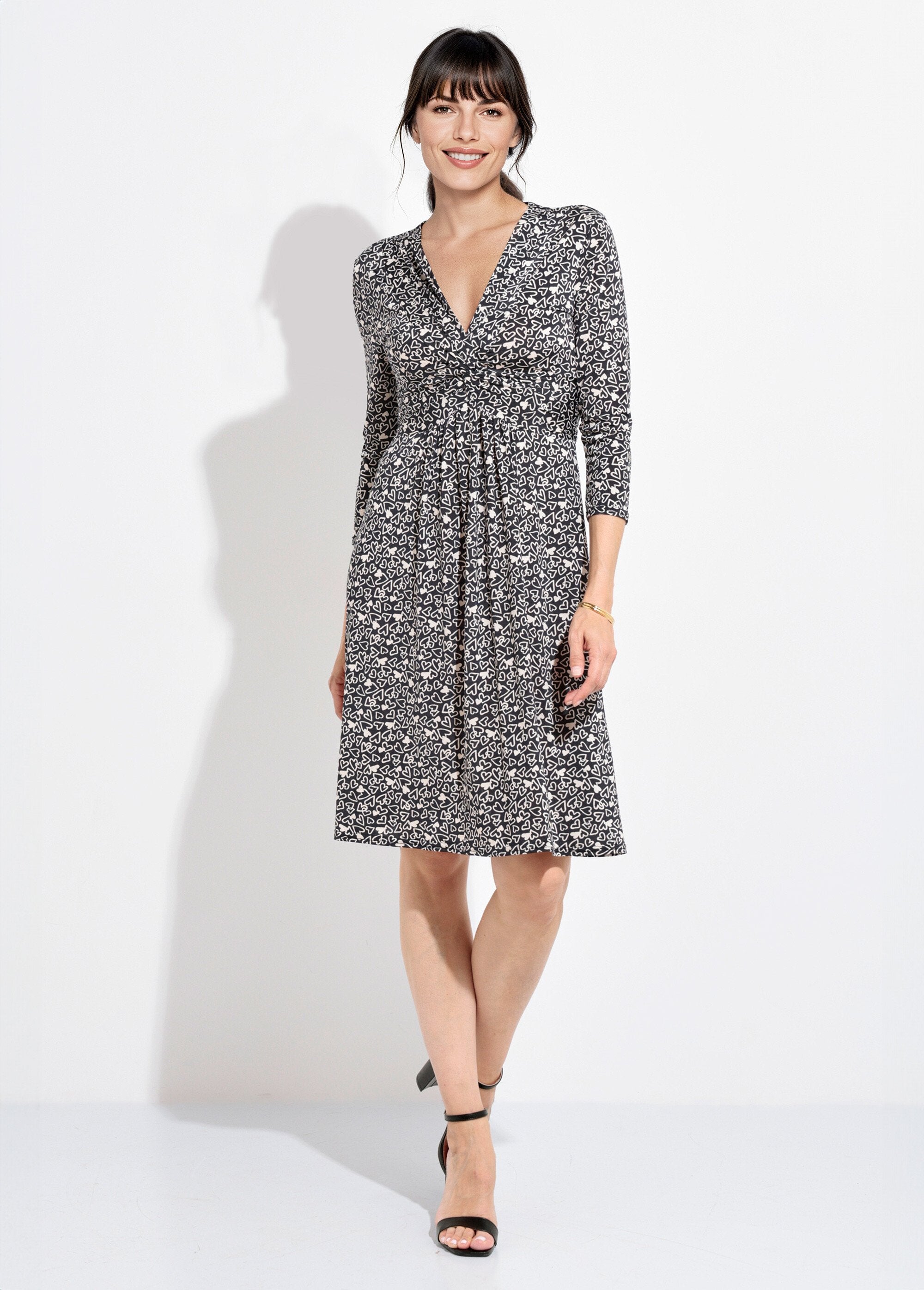 3/4_sleeve_dress_with_draped_V-neck_and_heart_pattern_Black_and_white_FA1_slim