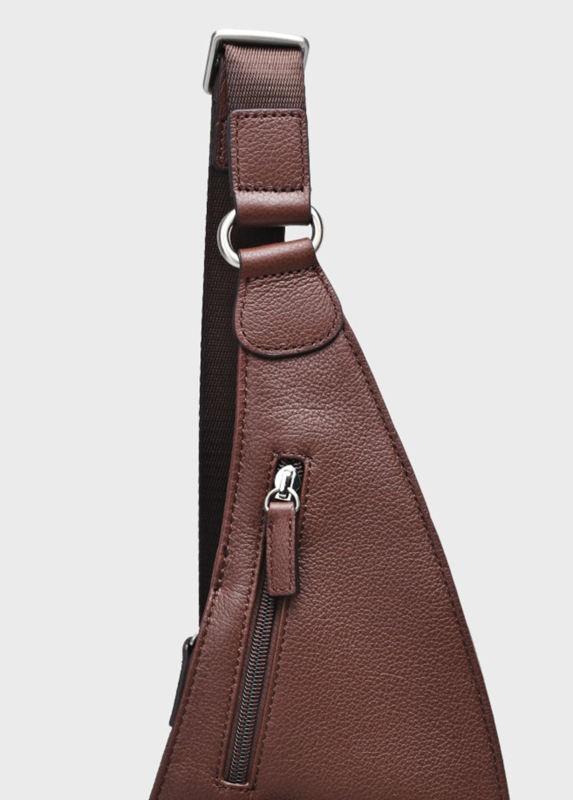 Multi-pocket_leather_bag_for_men_Chocolate_DE1_slim