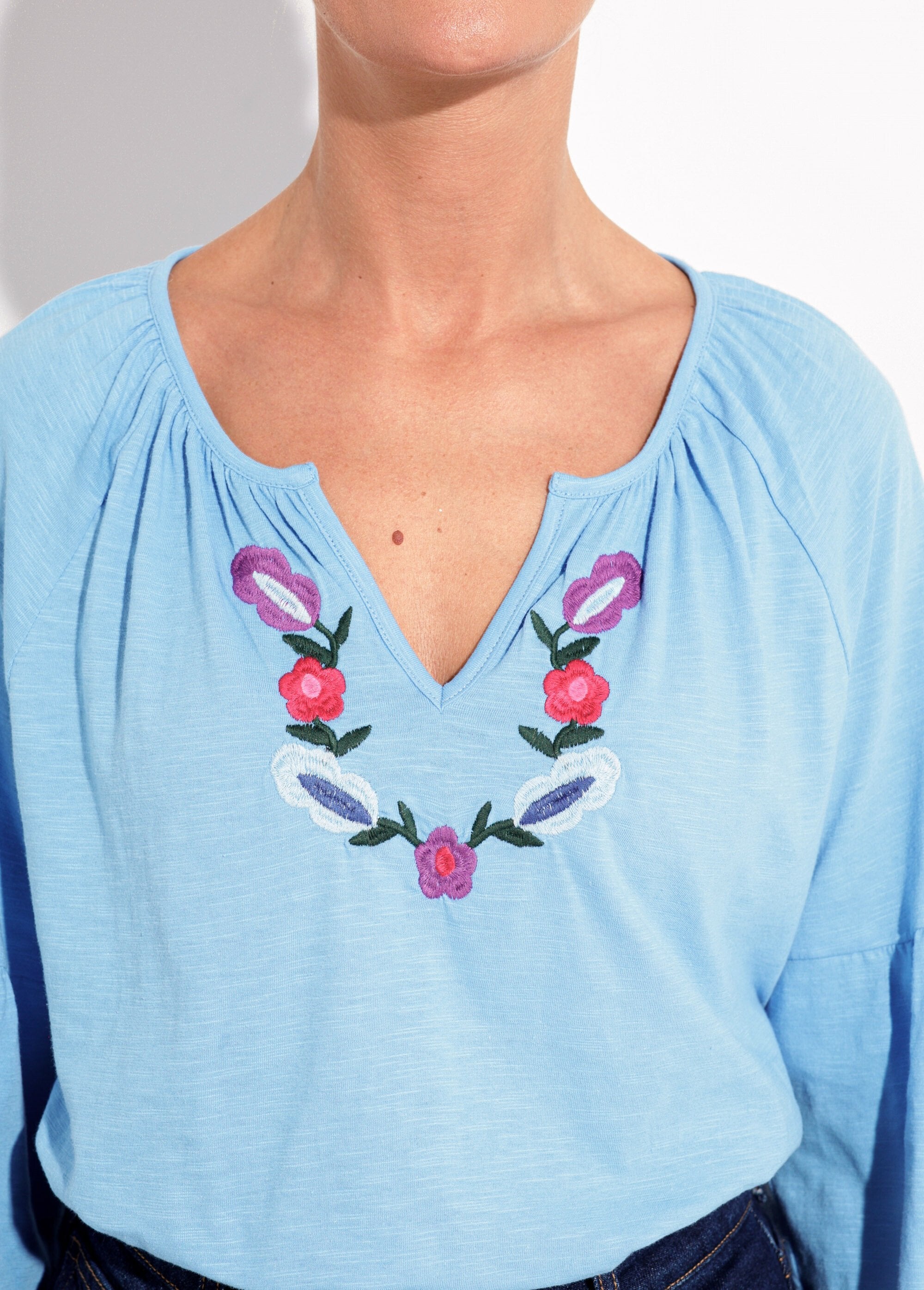 T-shirt_long_brodé_manches_longues_Bleu_jean_DE1_slim