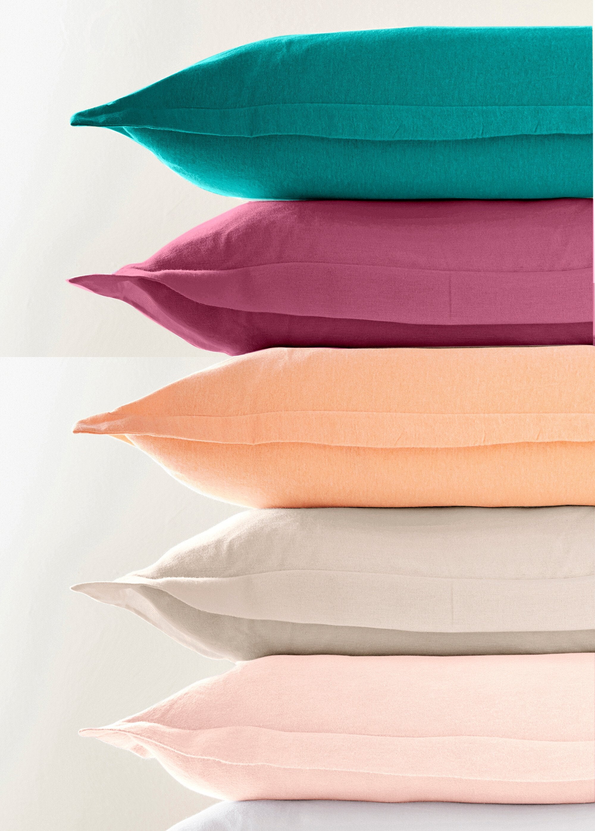 Plain_flannel_cotton_pillowcase_165g_bolster_pillow_Fig_FA1_slim