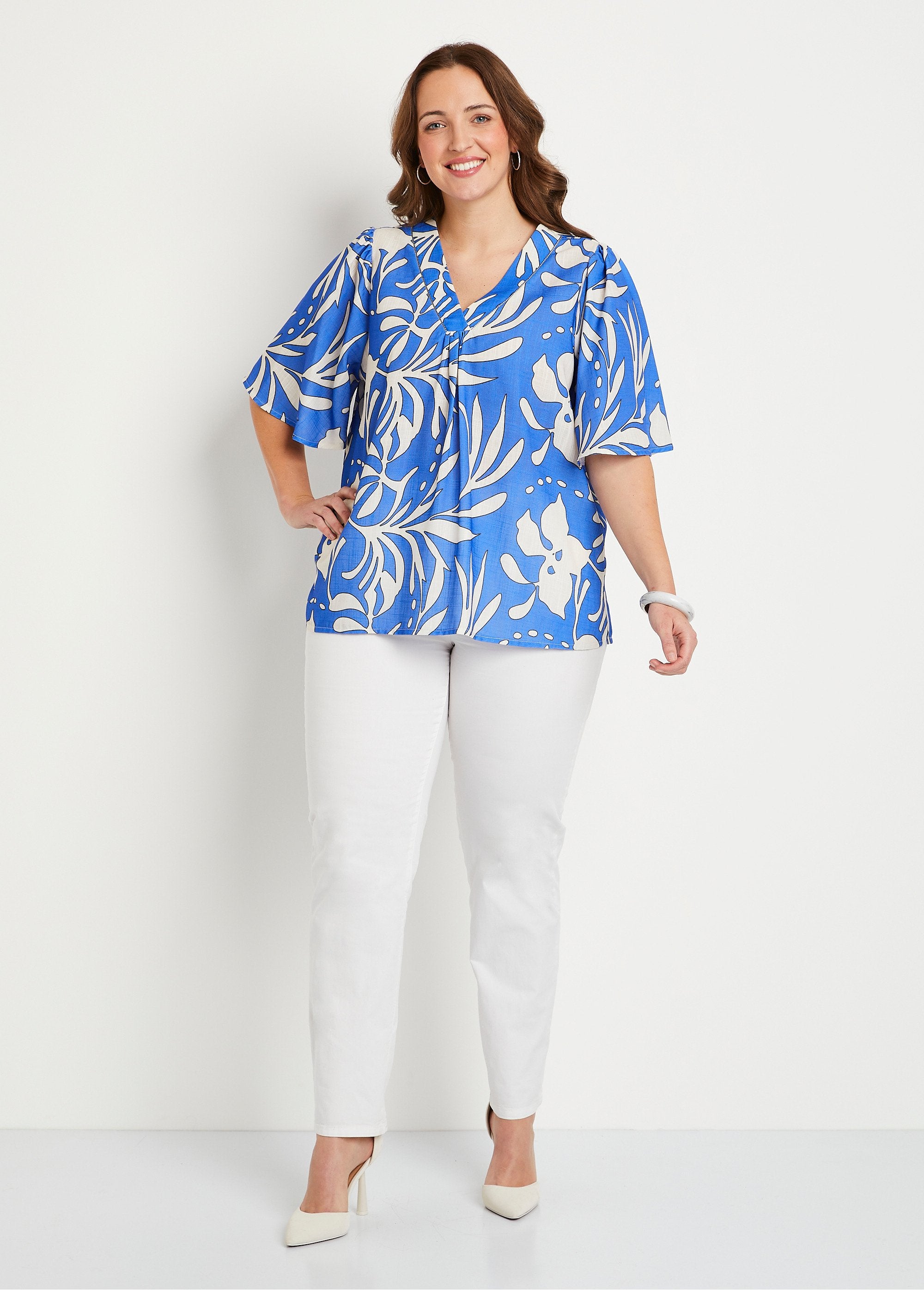 Loose_long_linen_tunic_Blue_and_ecru_SF1_curvy